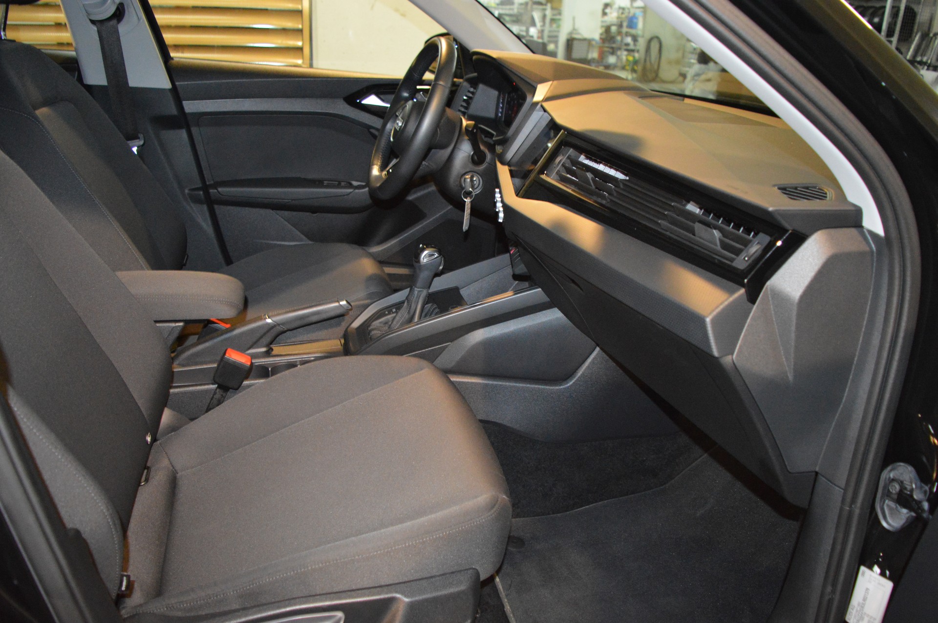 AUDI A1 Sportback 30 TFSI S-tronic-image-17