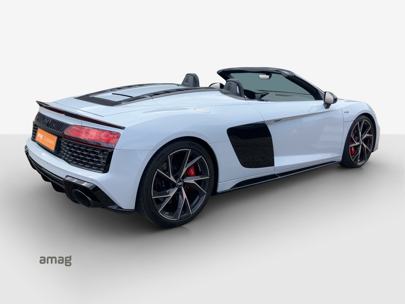 AUDI R8 Spyder performance S-Tronic-image-4