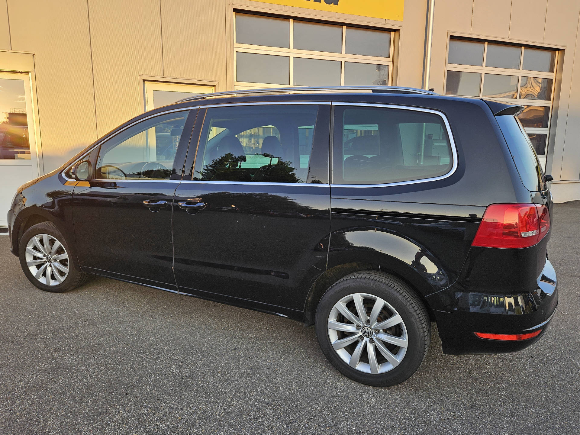 VW Sharan 2.0 TDI BlueMT Highl. DSG * B5b * 7- Plätzer *-image-6