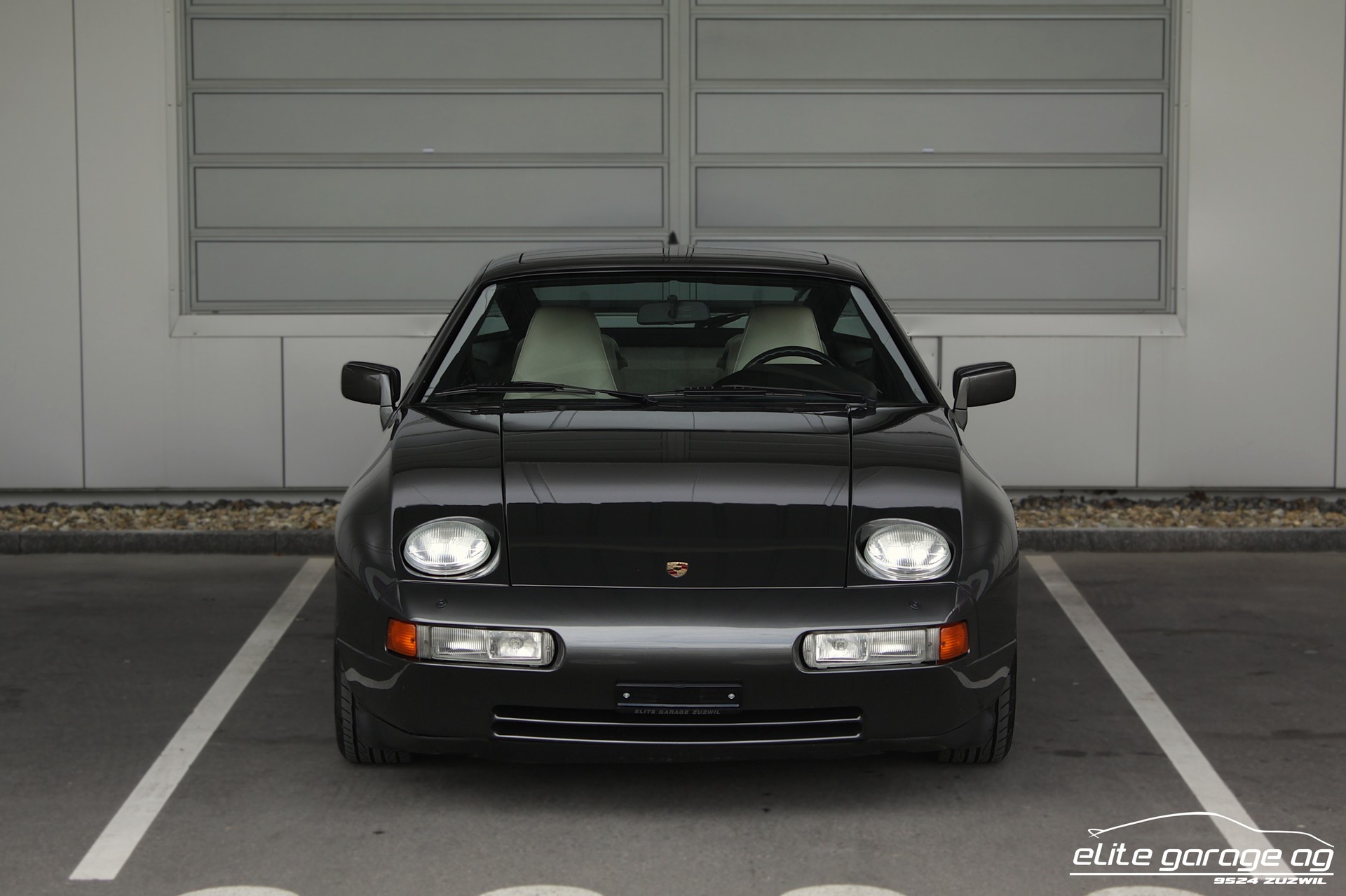 PORSCHE 928 S4-image-7