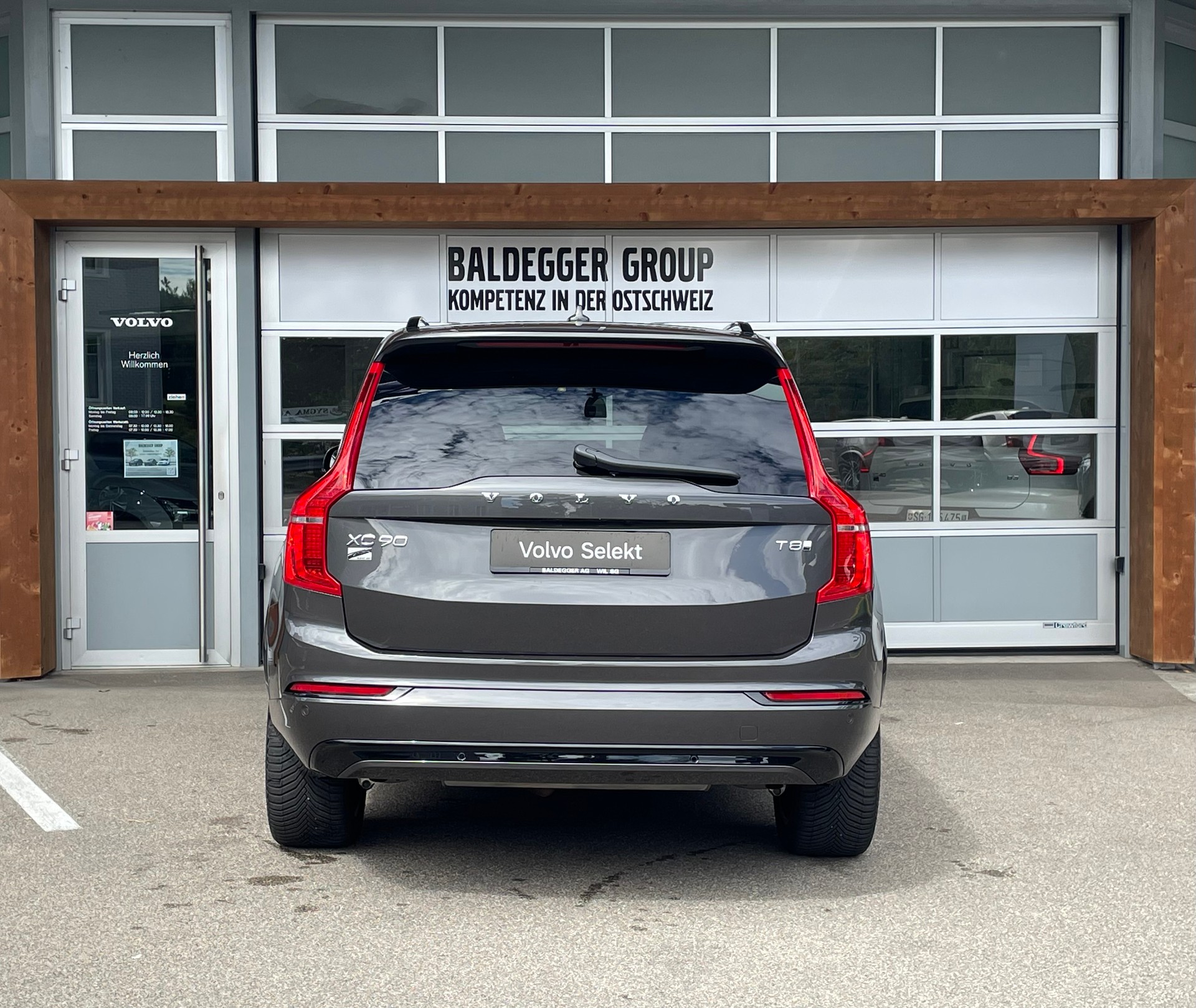 VOLVO XC90 2.0 T8 TE Plus Dark 7P. e-image-9