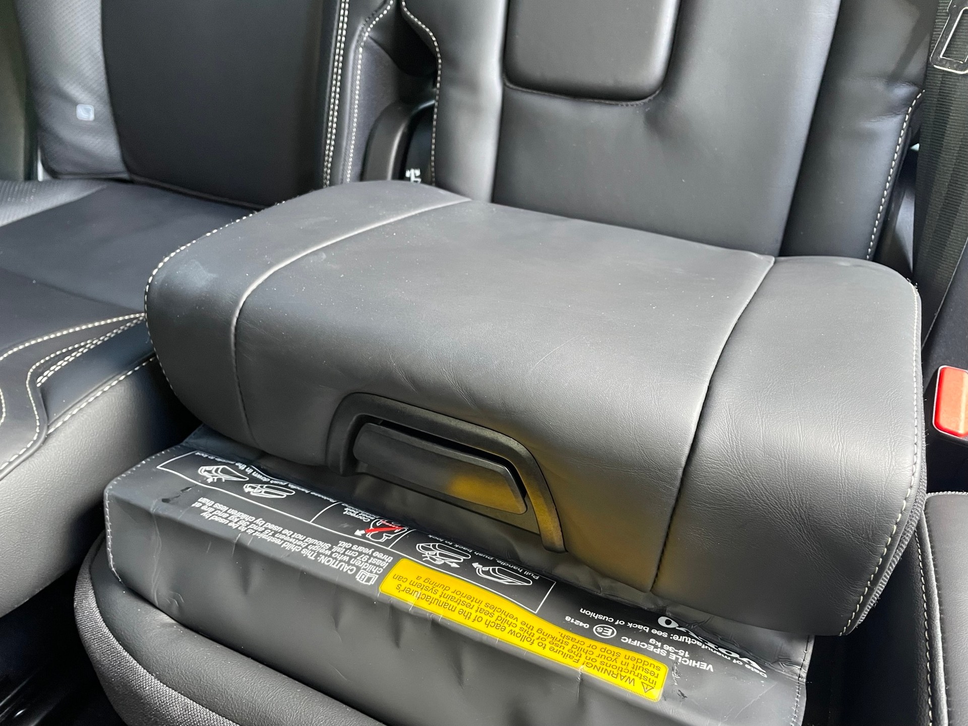 VOLVO XC90 2.0 T8 TE Plus Dark 7P. e-image-11