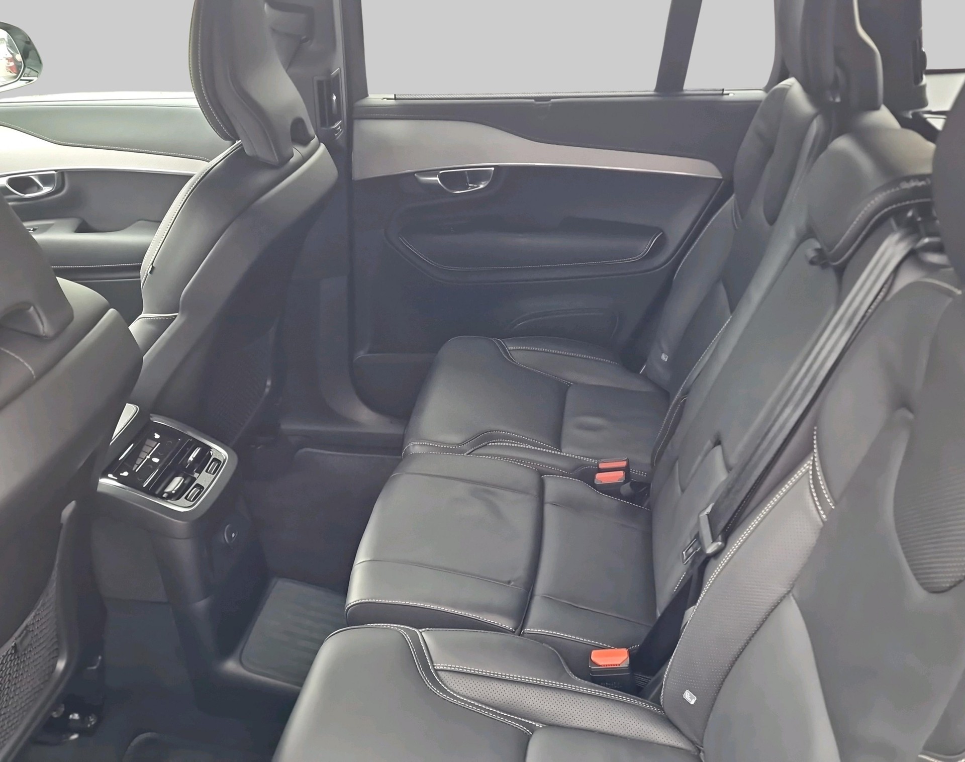 VOLVO XC90 2.0 T8 TE Plus Dark 7P. e-image-6