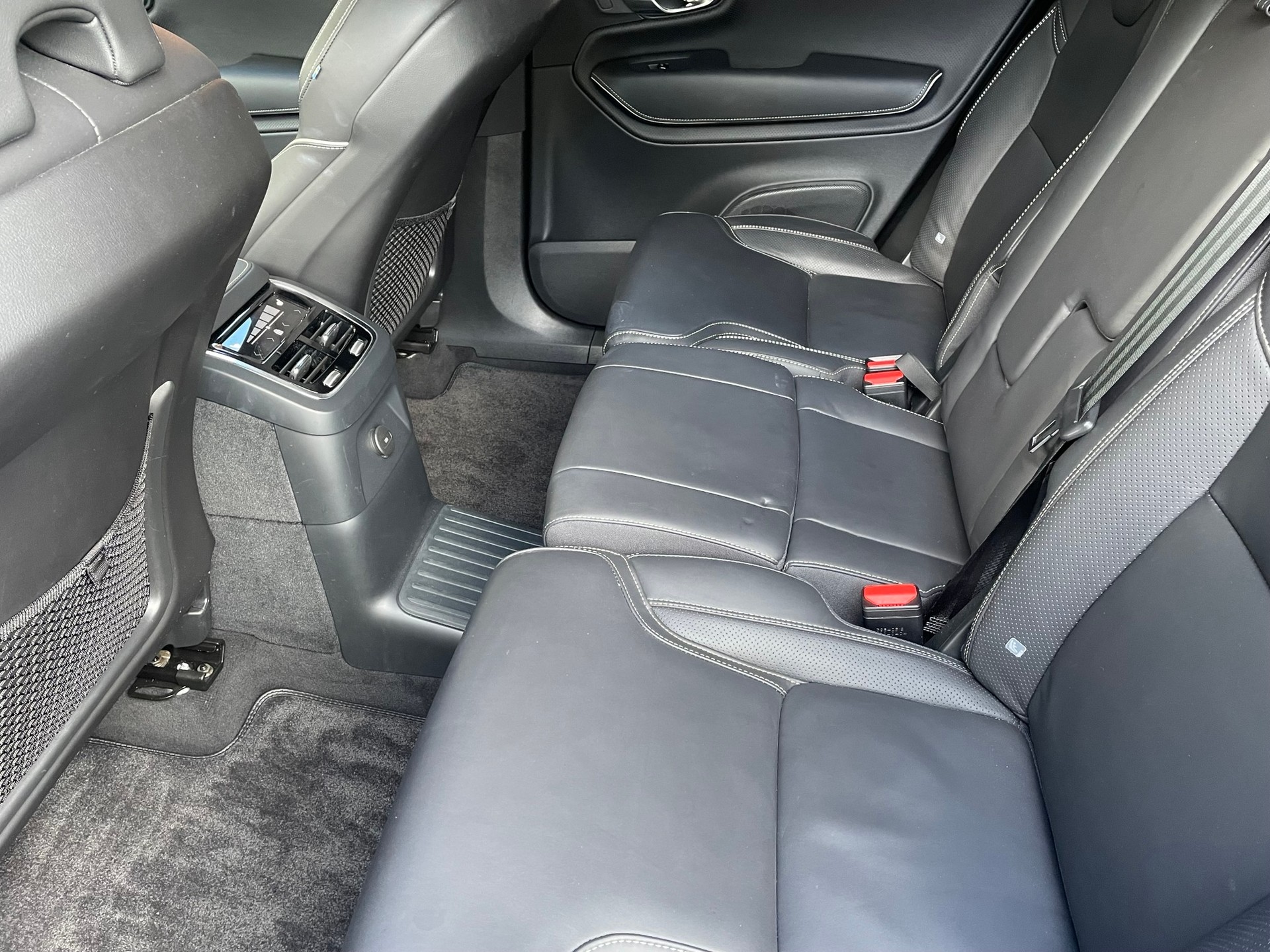 VOLVO XC90 2.0 T8 TE Plus Dark 7P. e-image-4