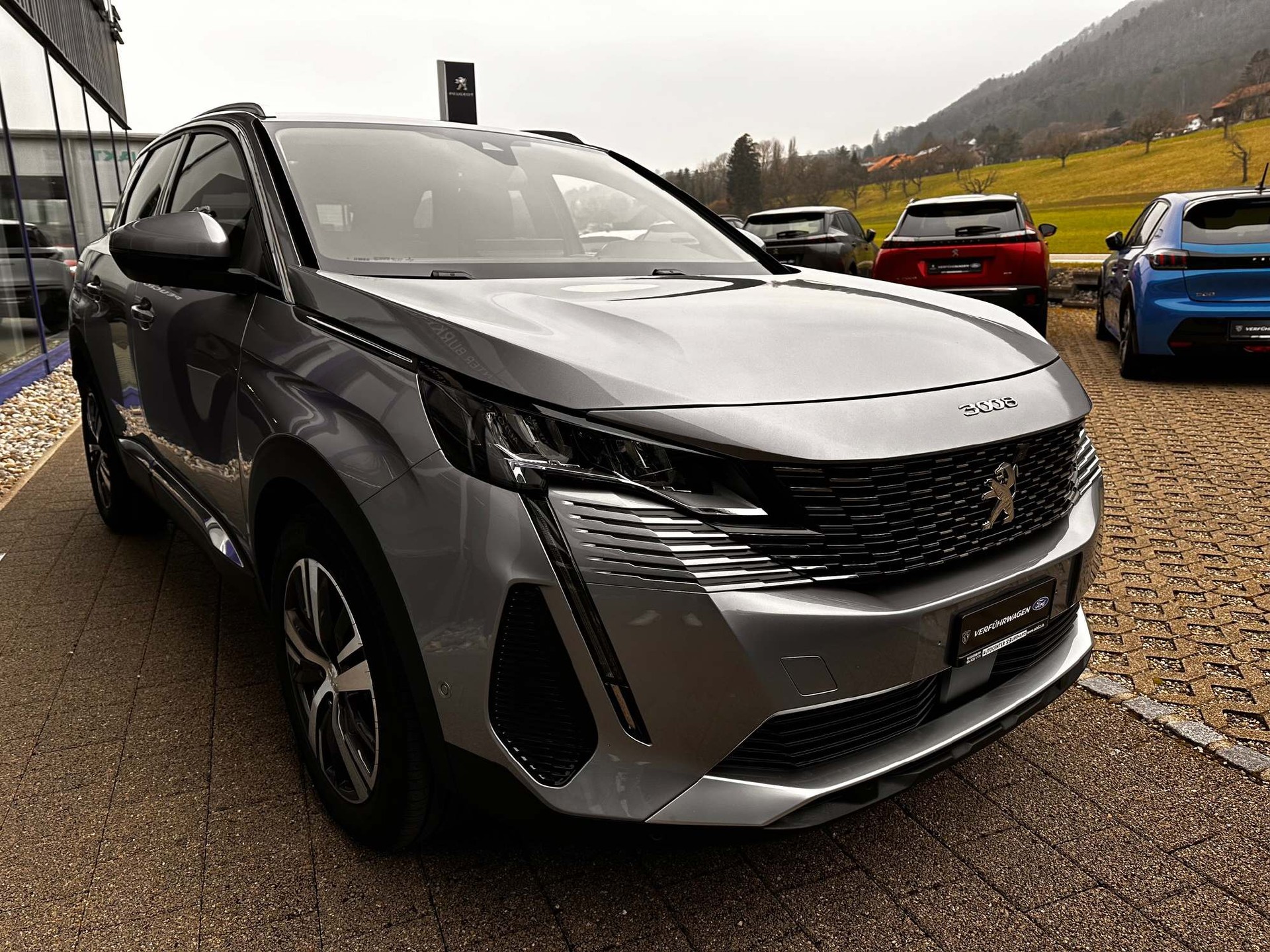 PEUGEOT 3008 1.2 PureTech Allure Pack 5 Jahre Garantie-image-2