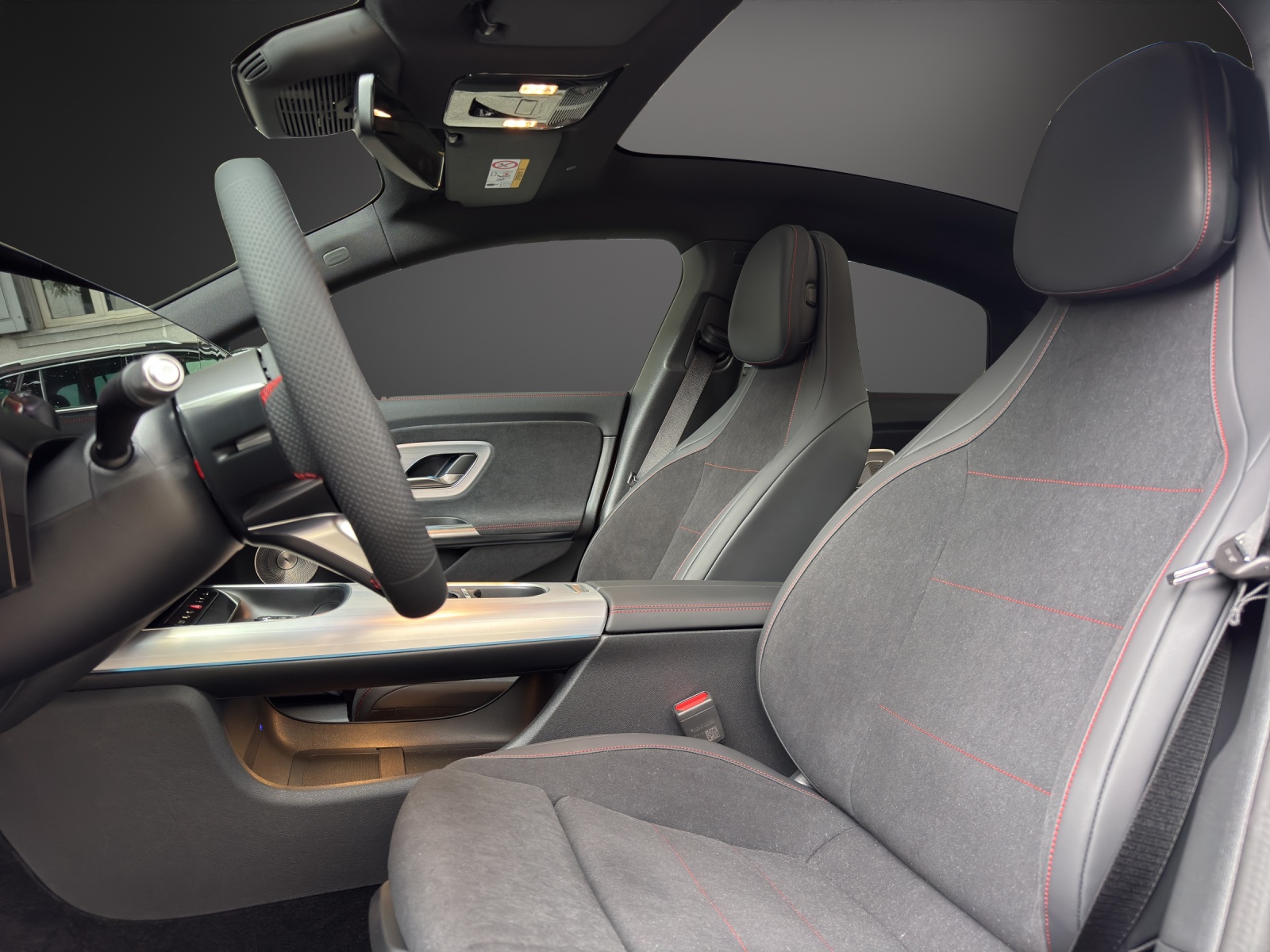 MERCEDES-BENZ CLA 350 4 Matic 85 kWh EQ-image-10