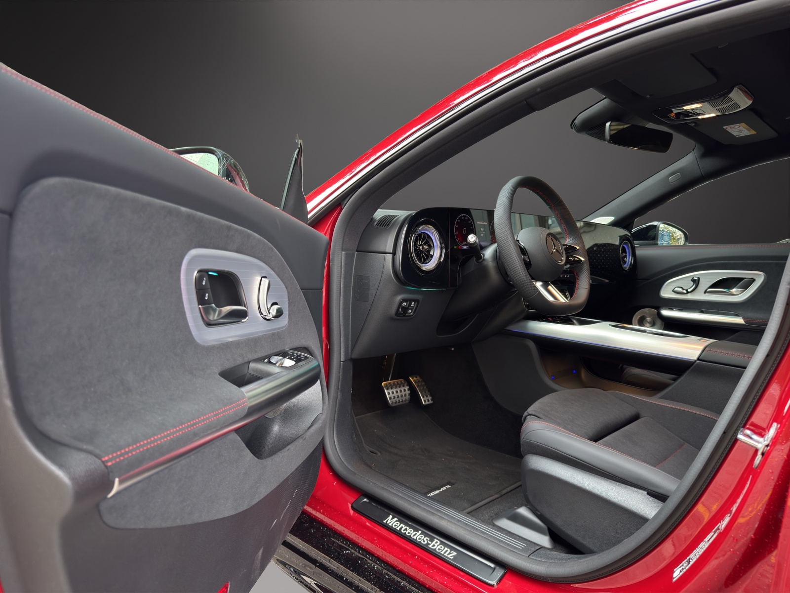 MERCEDES-BENZ CLA 350 4 Matic 85 kWh EQ-image-9
