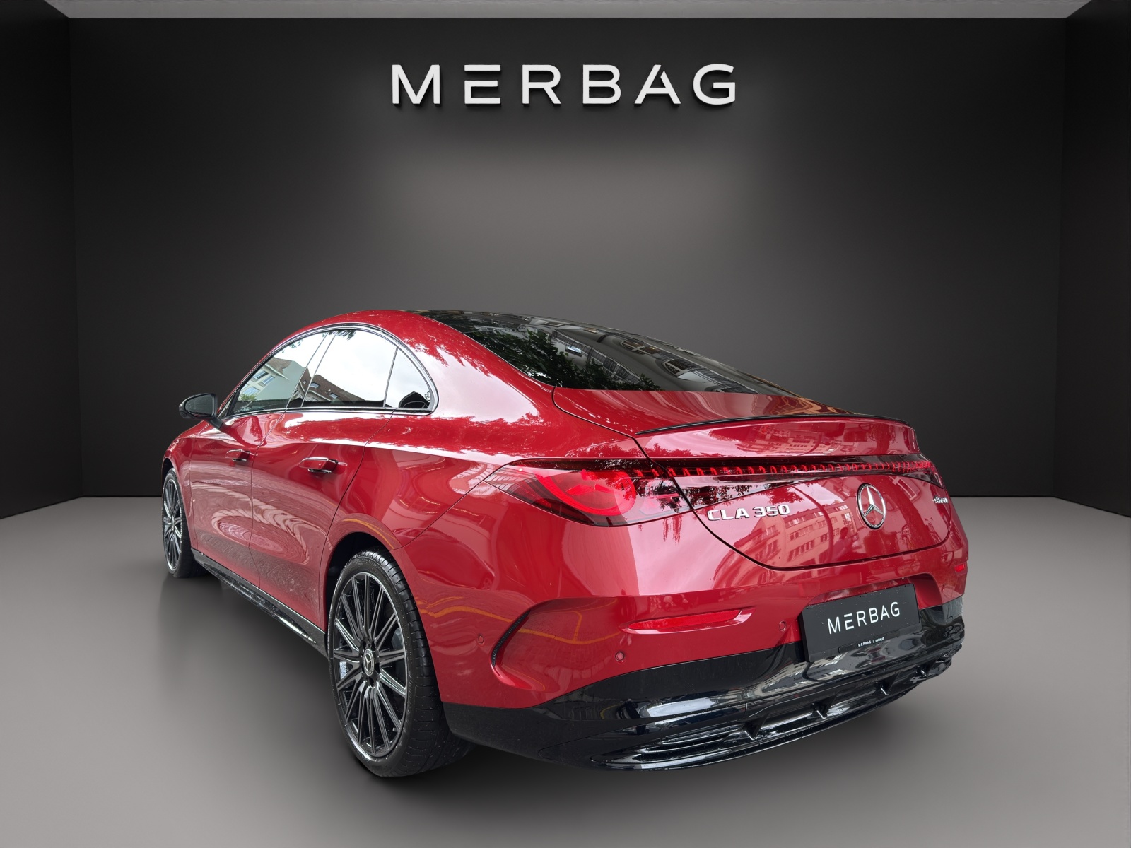 MERCEDES-BENZ CLA 350 4 Matic 85 kWh EQ-image-4