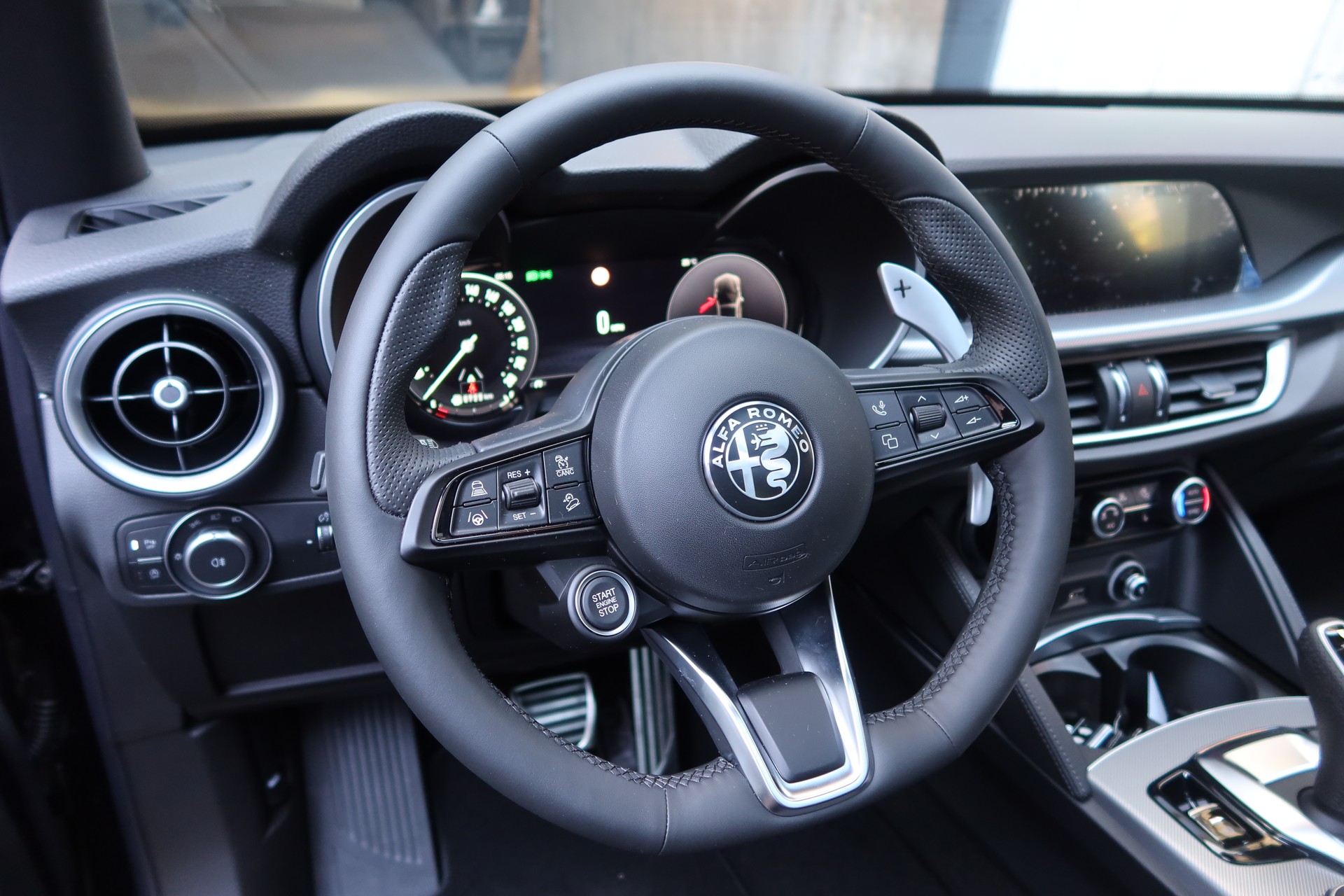 ALFA ROMEO Stelvio 2.0 Veloce Q4 SKY-image-9
