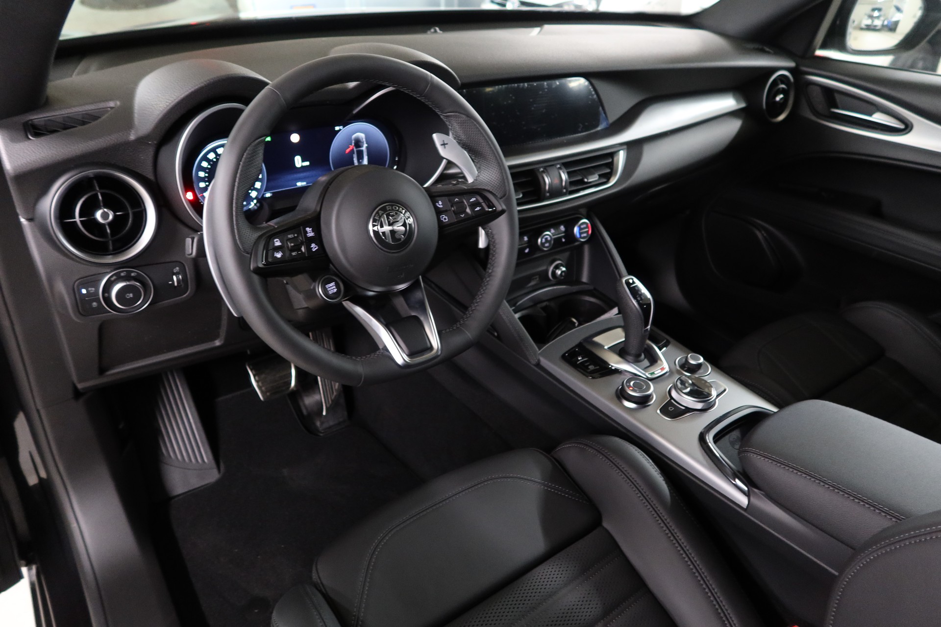 ALFA ROMEO Stelvio 2.0 Veloce Q4 SKY-image-8