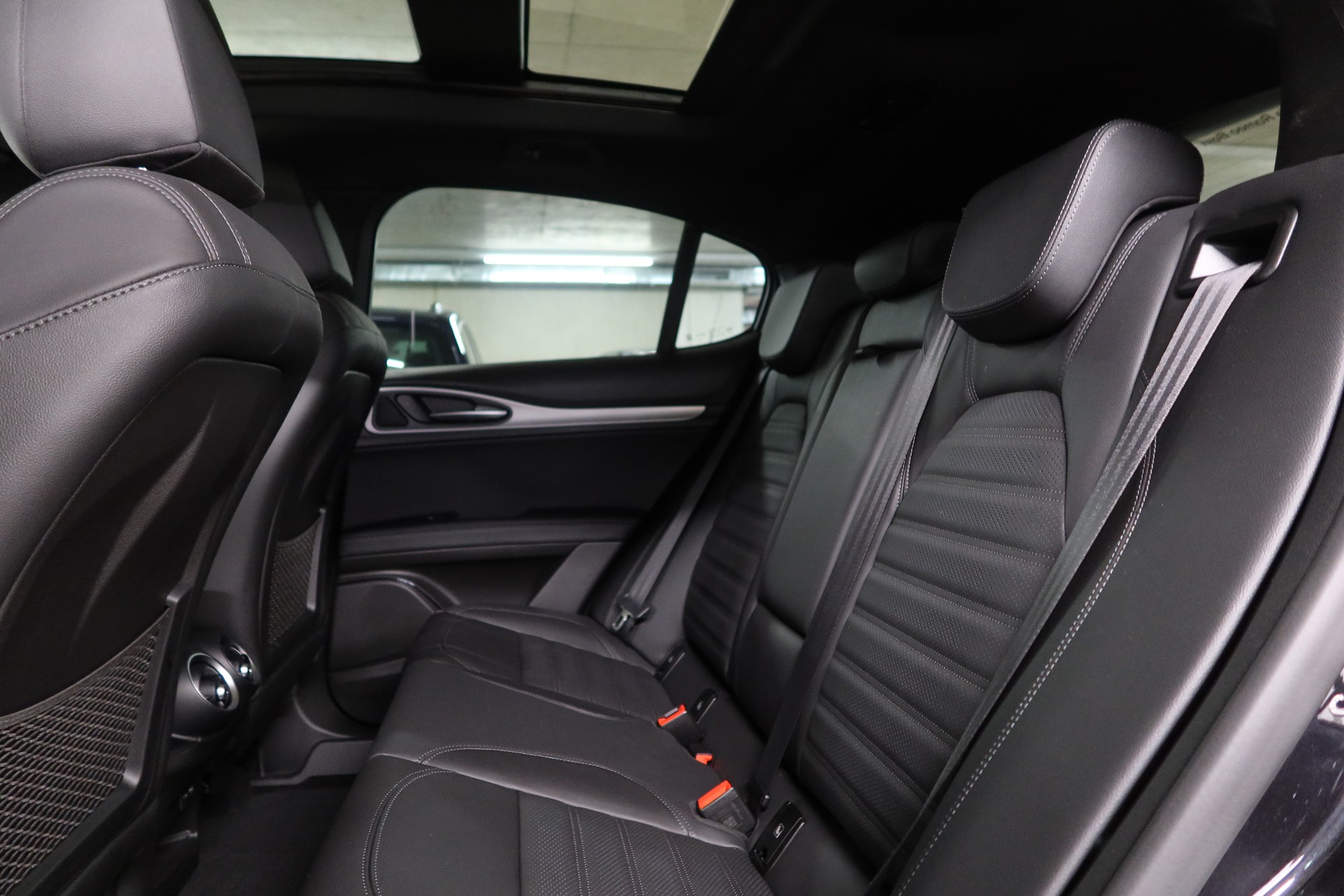 ALFA ROMEO Stelvio 2.0 Veloce Q4 SKY-image-12
