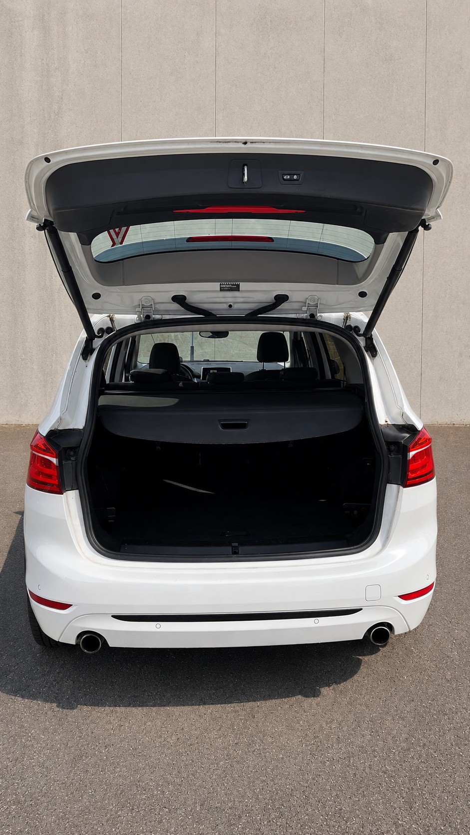 BMW 220d xDrive Gran Tourer Sport Line Steptronic (ab MFK und Service, Garantie und Leasing möglich, unfallfrei, 8-fach, etc.)-image-4