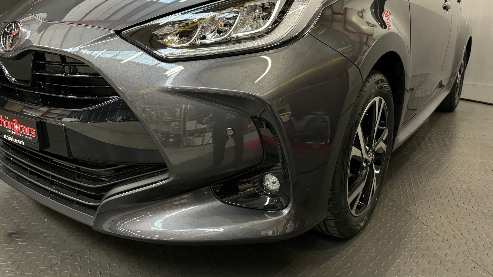 TOYOTA Yaris 1.5 Trend e-CVT-image-10