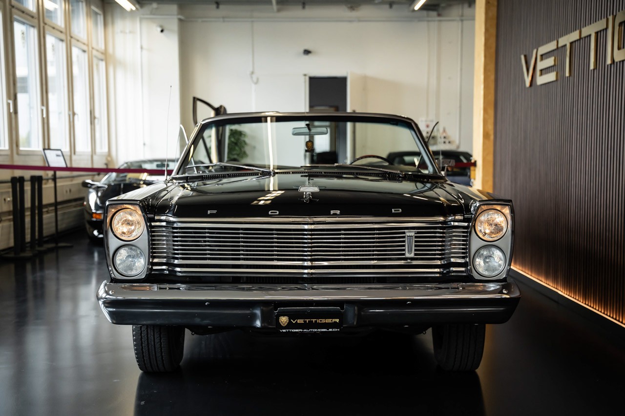 FORD GALAXY 500 Convertible-image-2