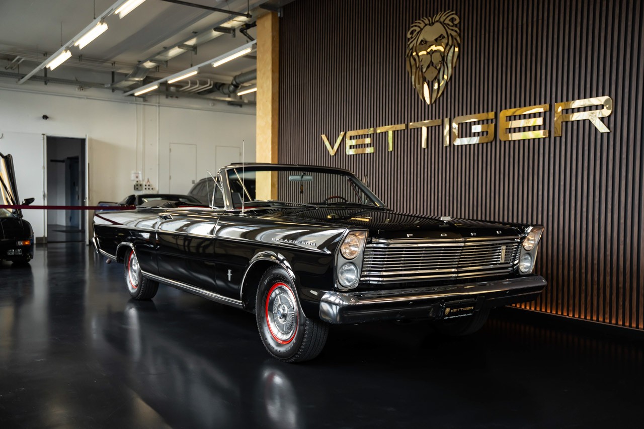FORD GALAXY 500 Convertible-image-0