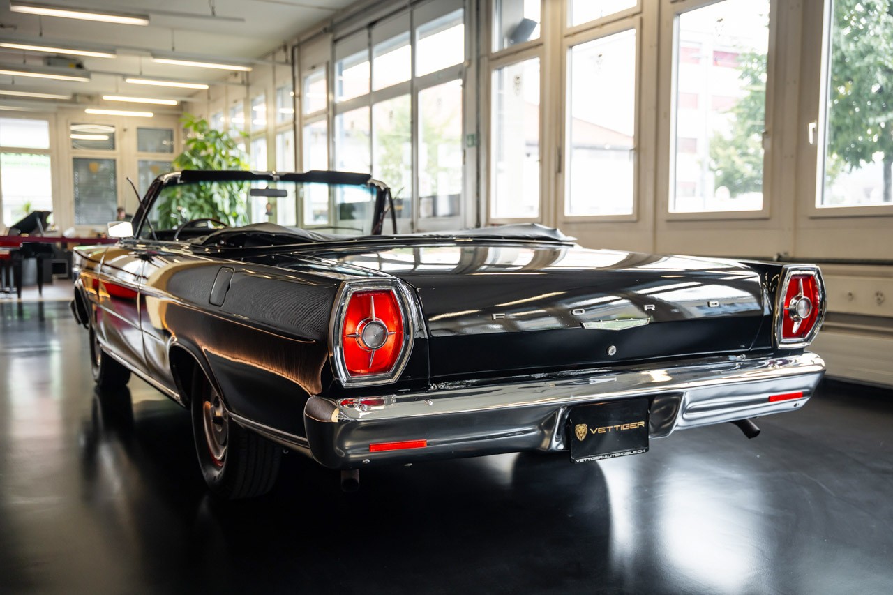 FORD GALAXY 500 Convertible-image-4