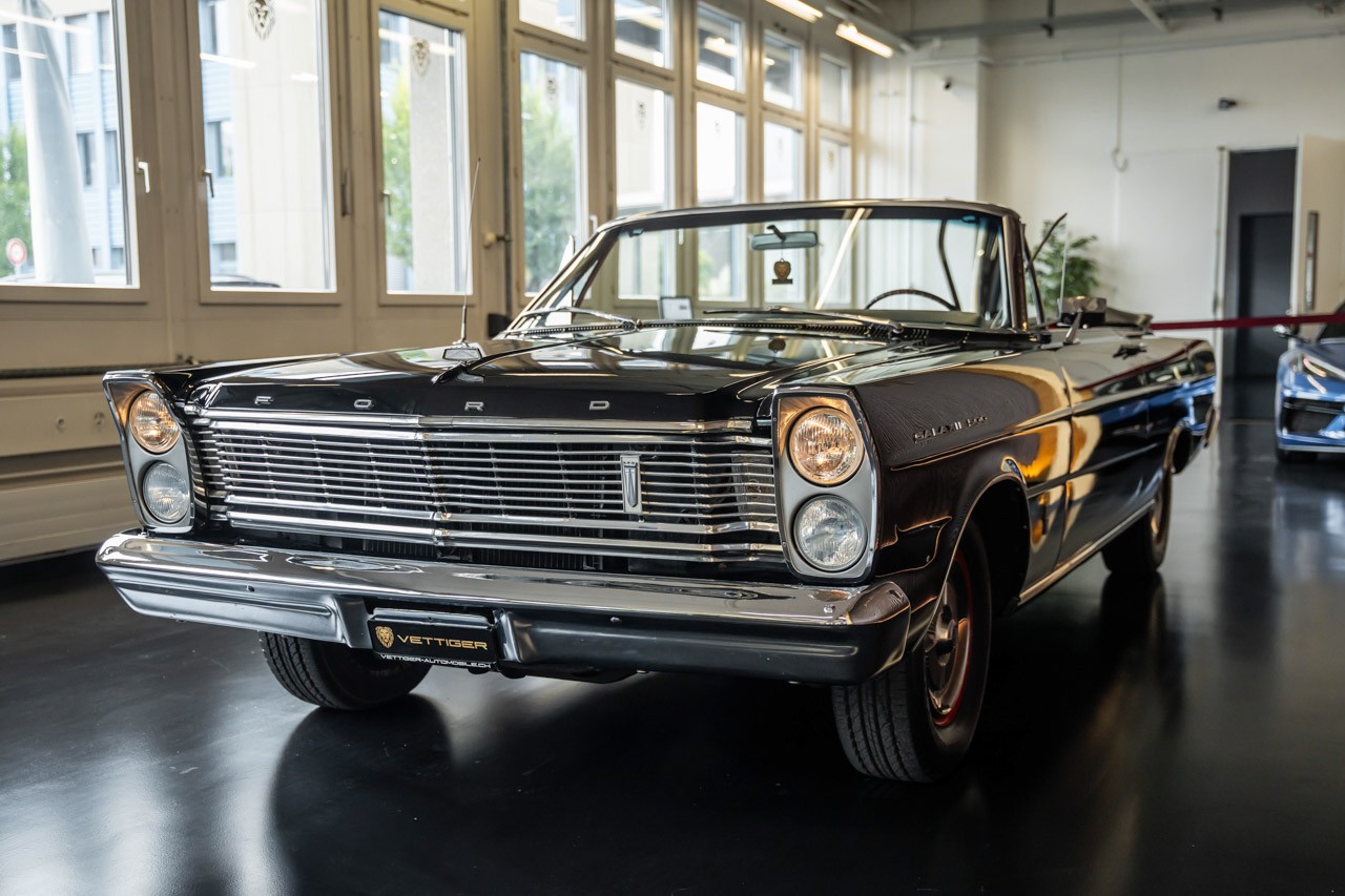 FORD GALAXY 500 Convertible-image-3