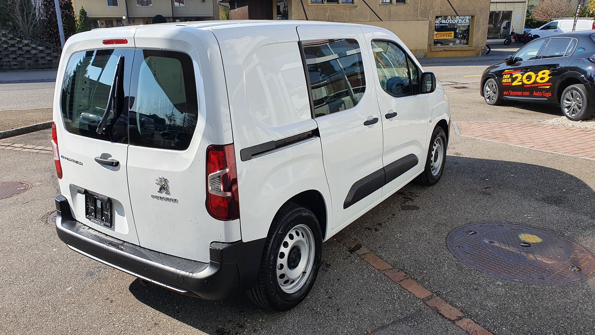 PEUGEOT Partner 1.2 Pure Tech s/s Premium 650kg-image-4