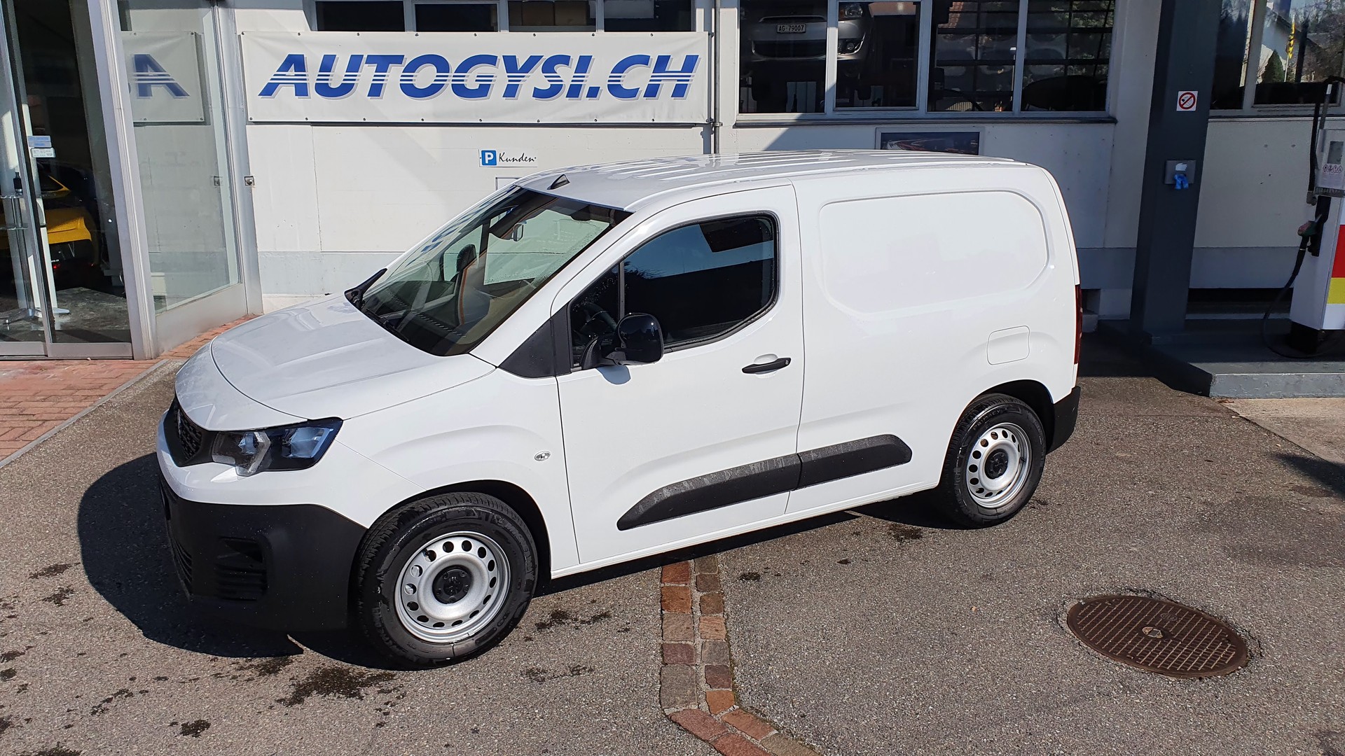 PEUGEOT Partner 1.2 Pure Tech s/s Premium 650kg-image-3