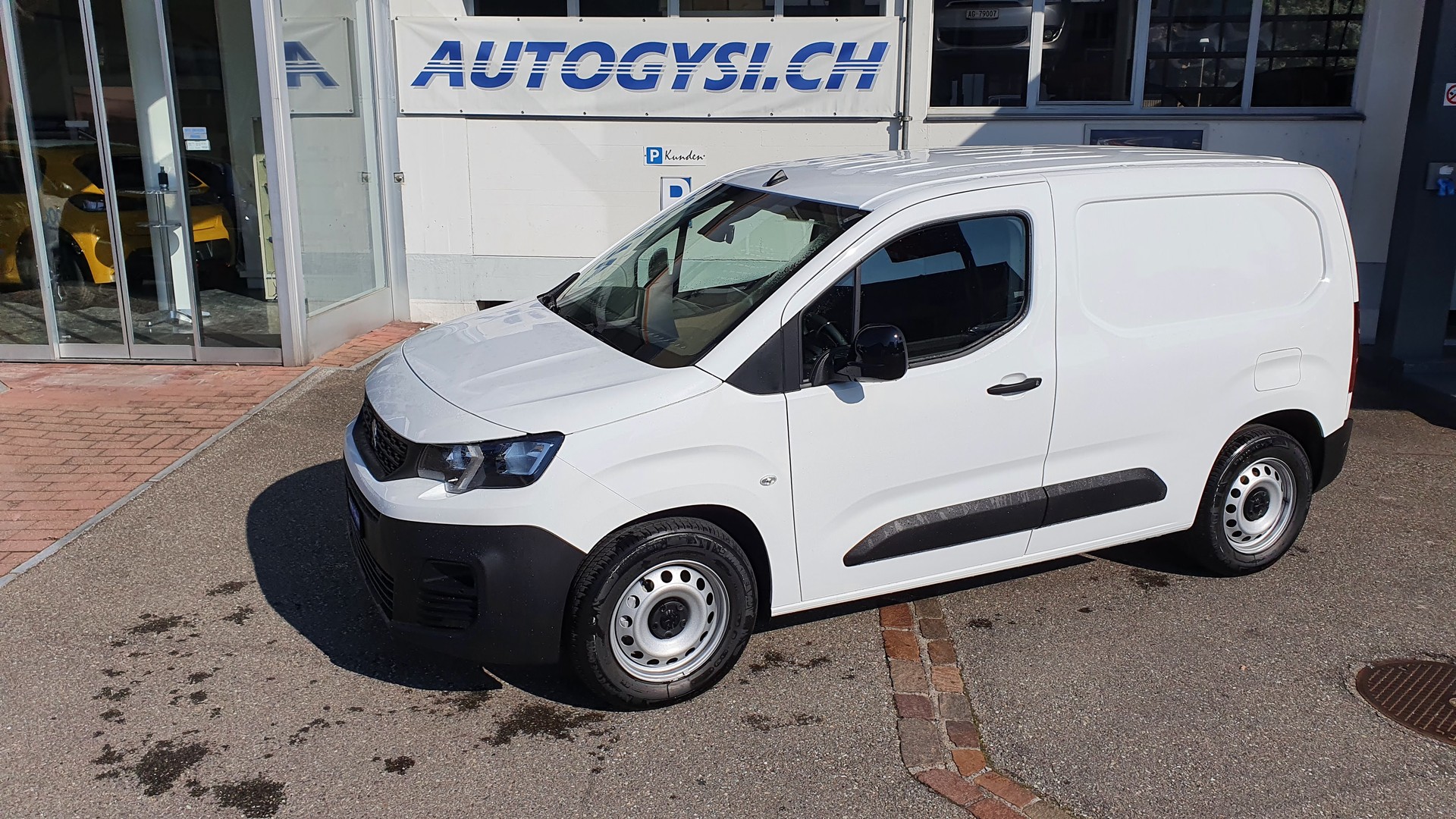 PEUGEOT Partner 1.2 Pure Tech s/s Premium 650kg-image-2
