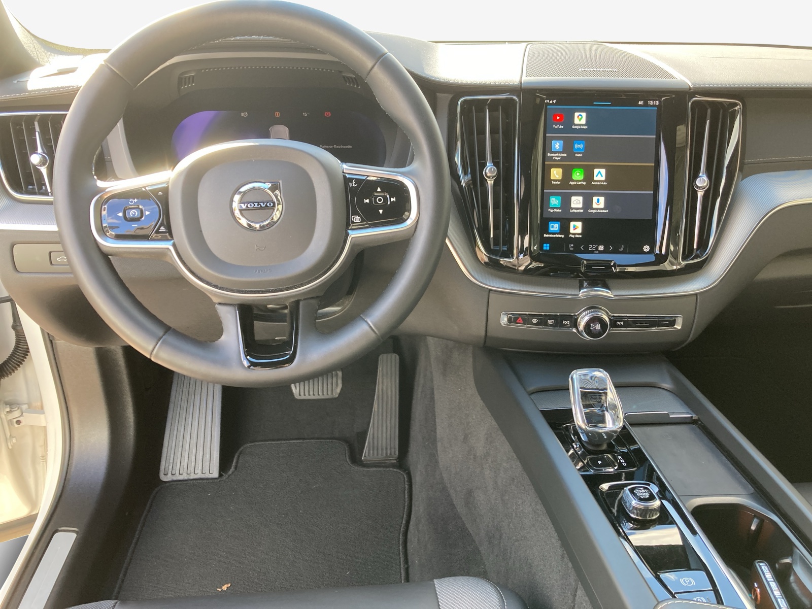 VOLVO XC60 T8 eAWD PluginHybrid Ultimate Dark Geartronic-image-8