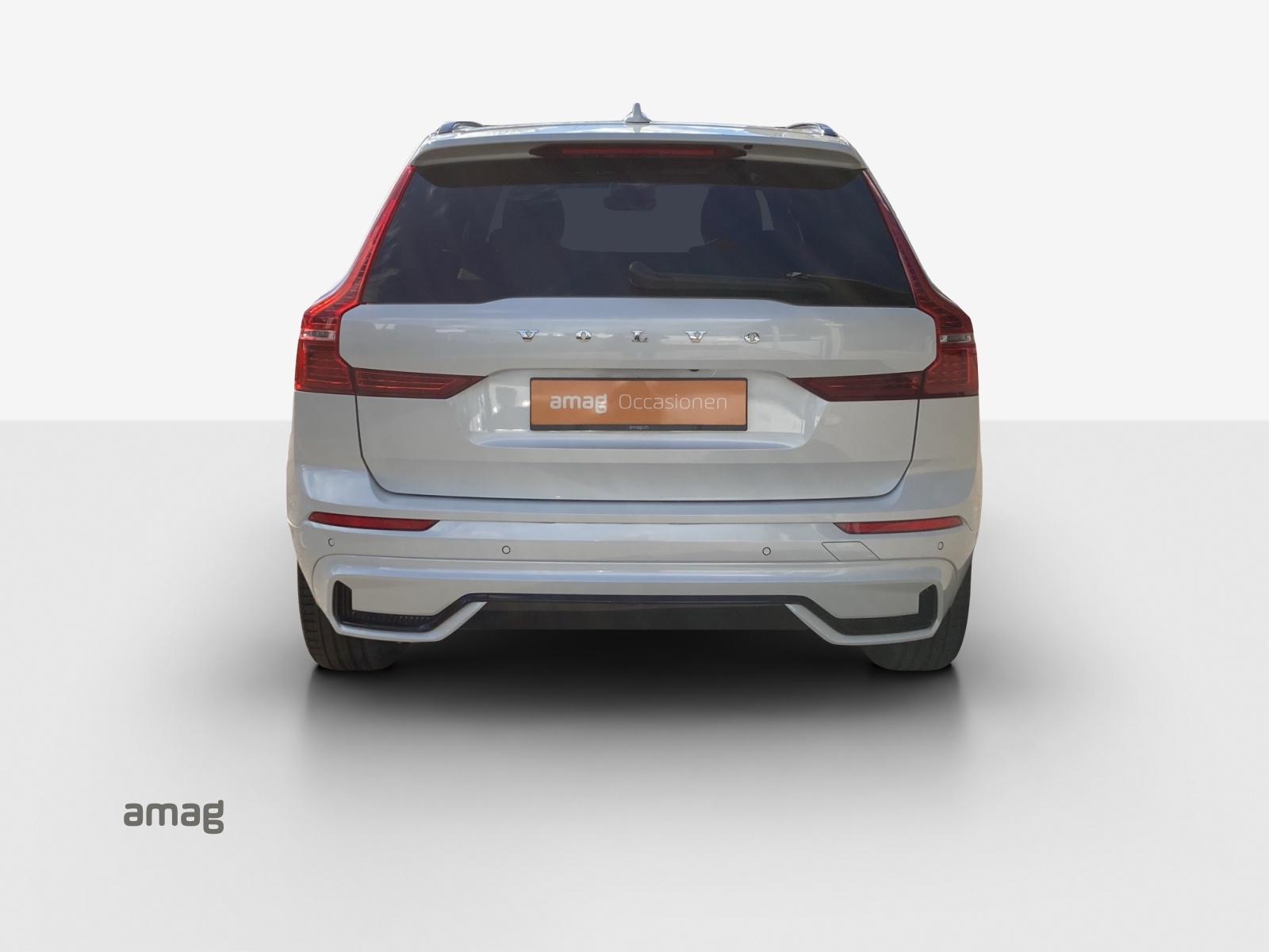 VOLVO XC60 T8 eAWD PluginHybrid Ultimate Dark Geartronic-showroom-element-3