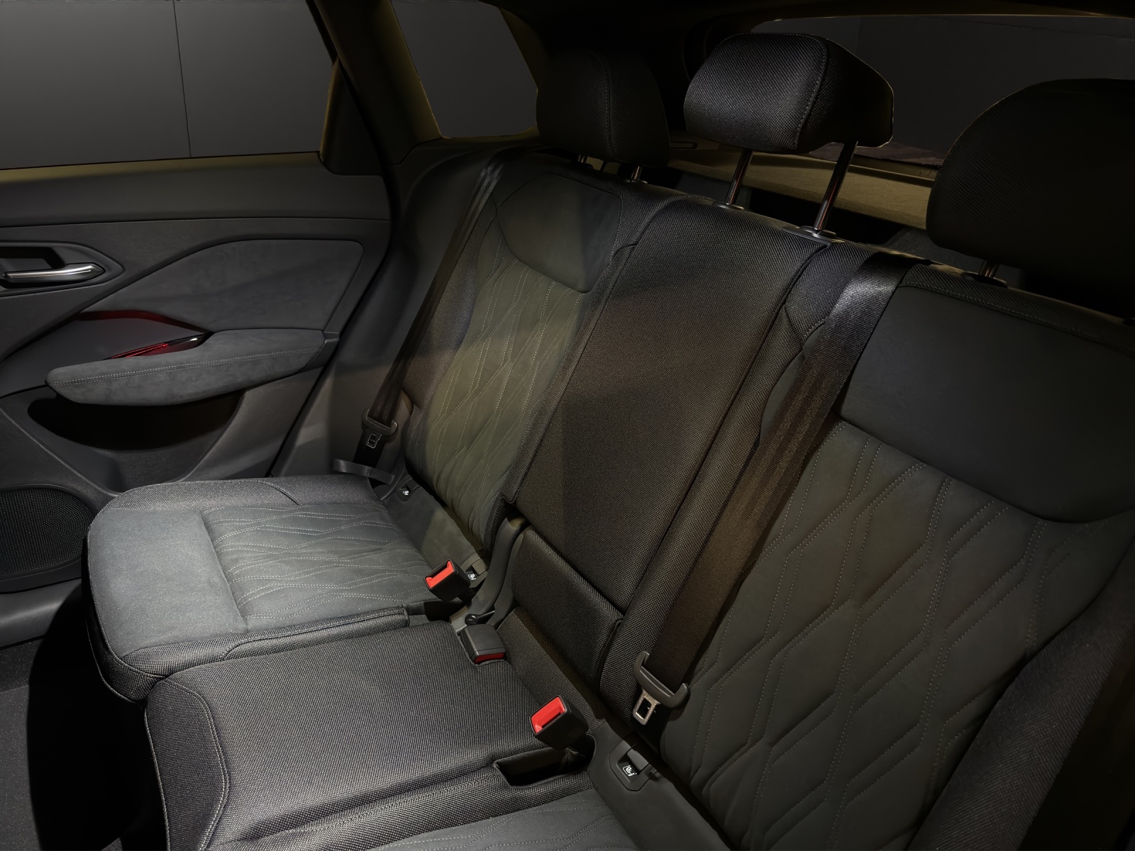 AUDI Q3 SUV 110 kW TFSI S tronic-image-10