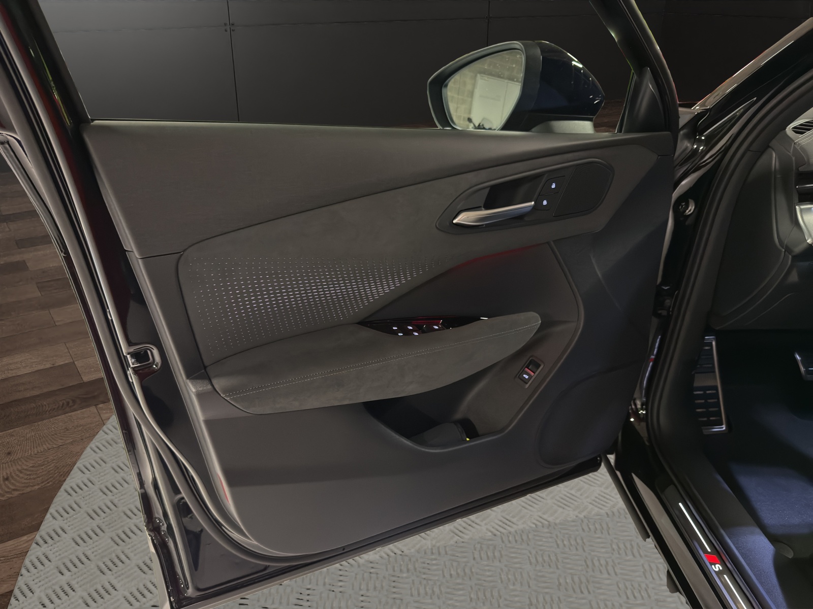 AUDI Q3 SUV 110 kW TFSI S tronic-image-19