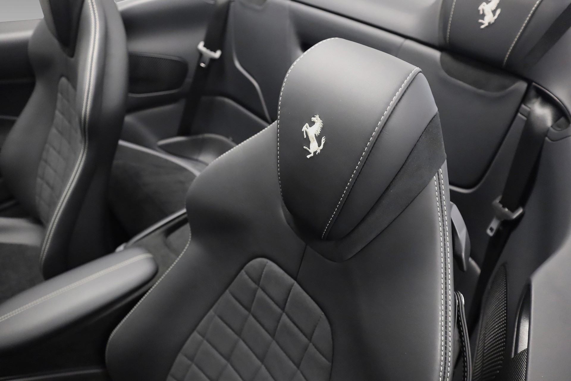 FERRARI Roma Spider-image-11