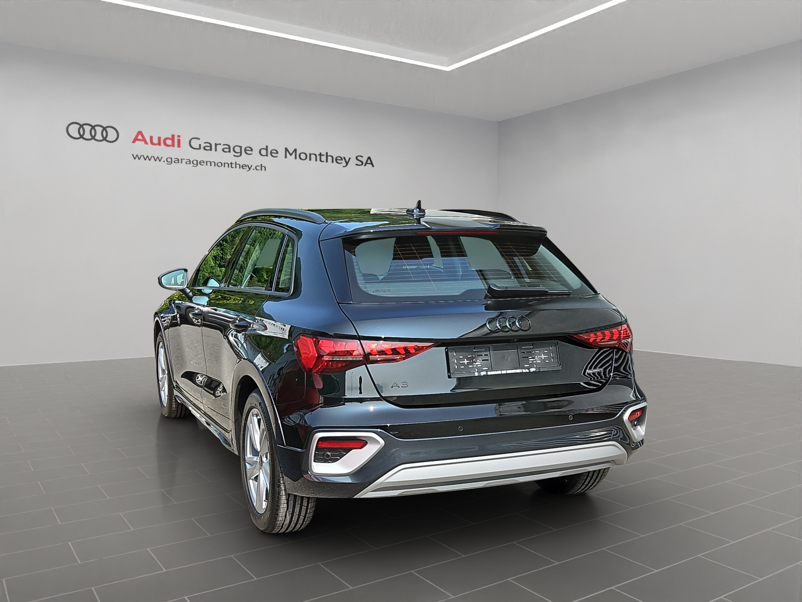 AUDI A3 allstreet 40 TFSI S-tronic quatttro-image-1
