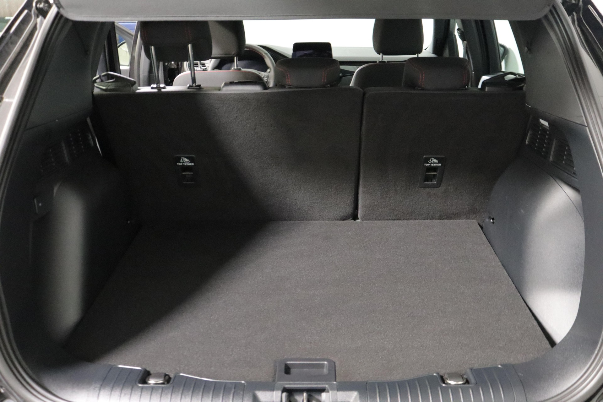 FORD Kuga 2.0 EcoBlue ST-Line-image-12
