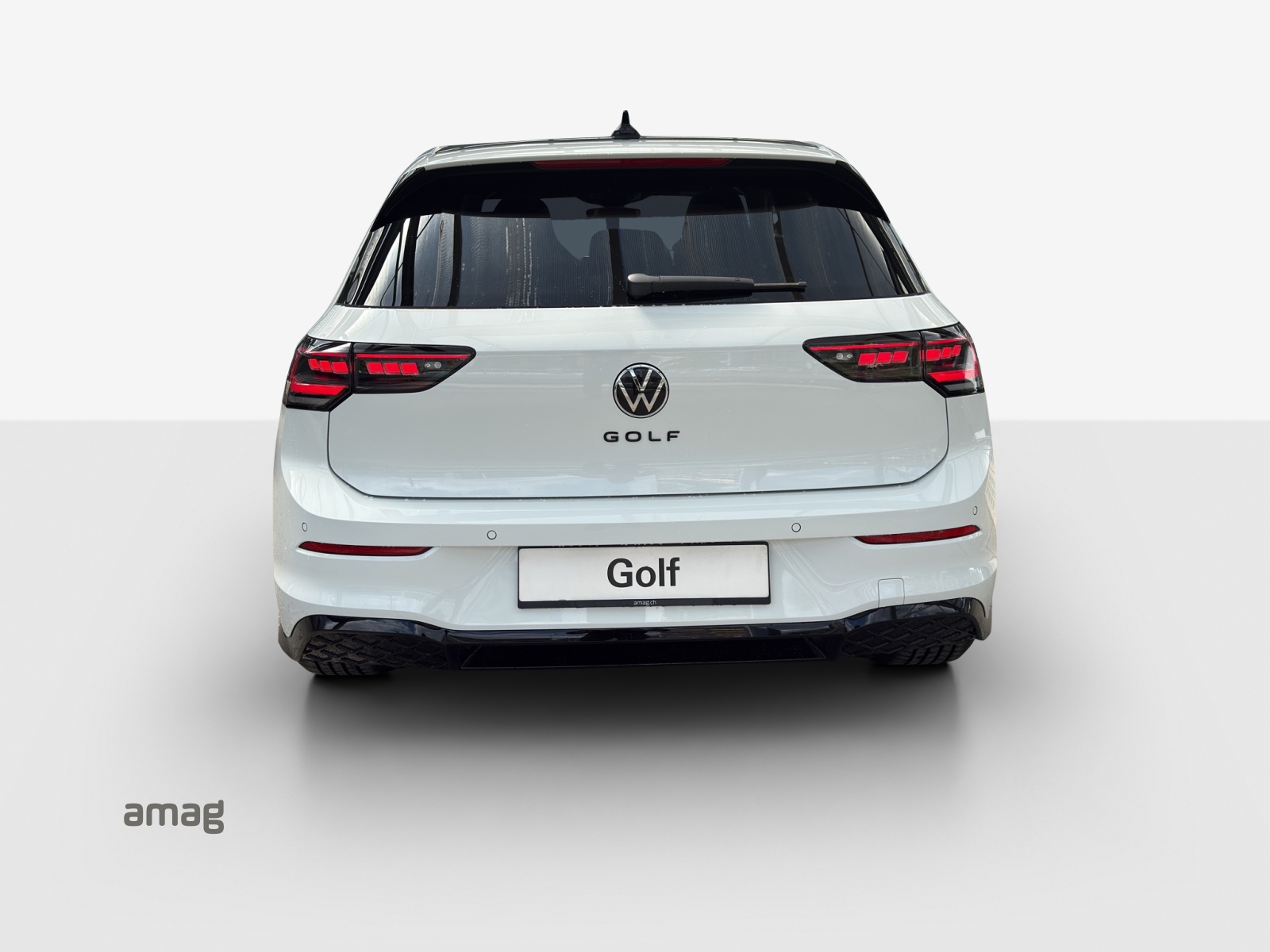 VW Golf 1.5 e TSI mHEV R-Line DSG-showroom-element-3
