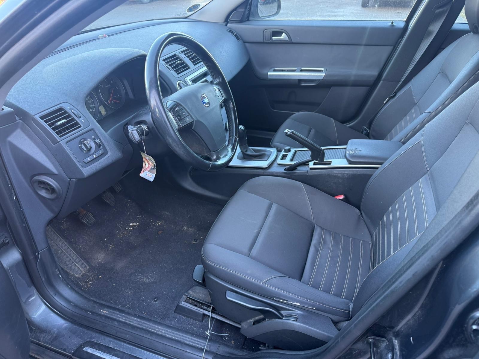 VOLVO V50 D3 Momentum-image-6