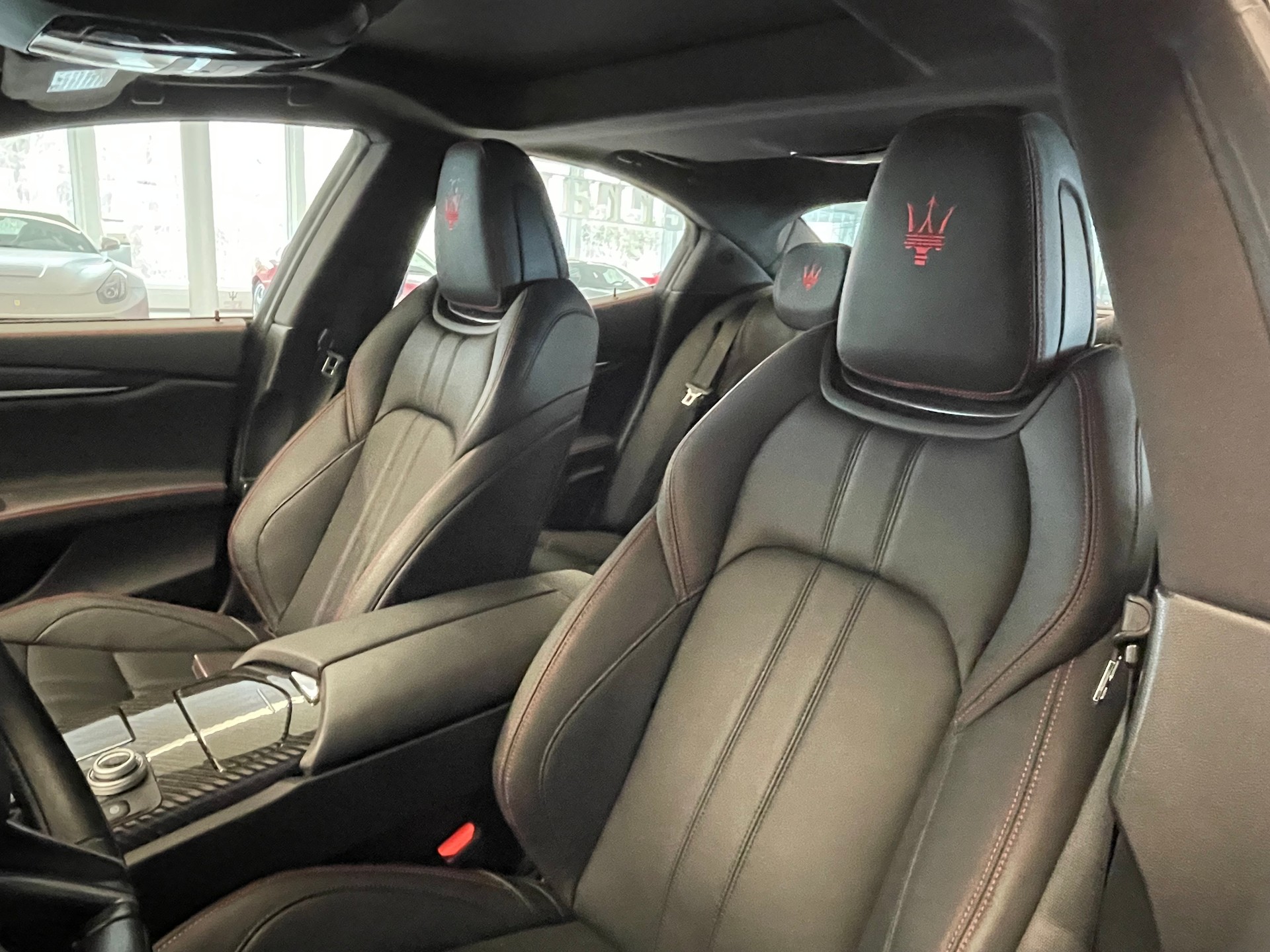 MASERATI Ghibli S Q4 3.0 GranSport Automatica-image-8