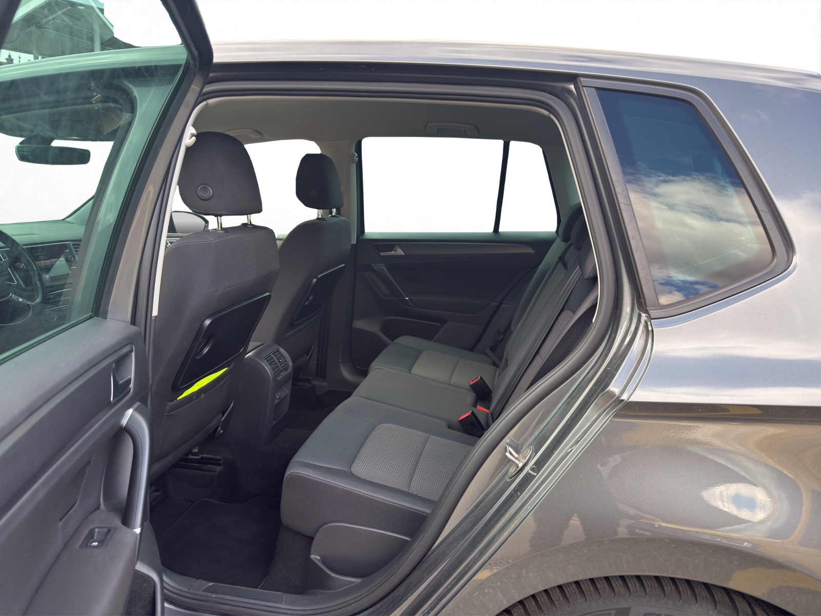 VW Golf Sportsvan 1.5 TSI EVO Comfortline DSG-image-9
