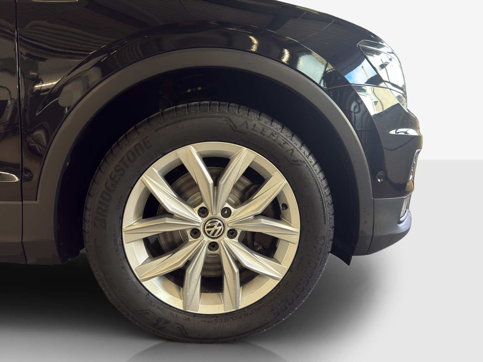 VW Tiguan 2.0TSI Highline 4Motion DSG-image-13