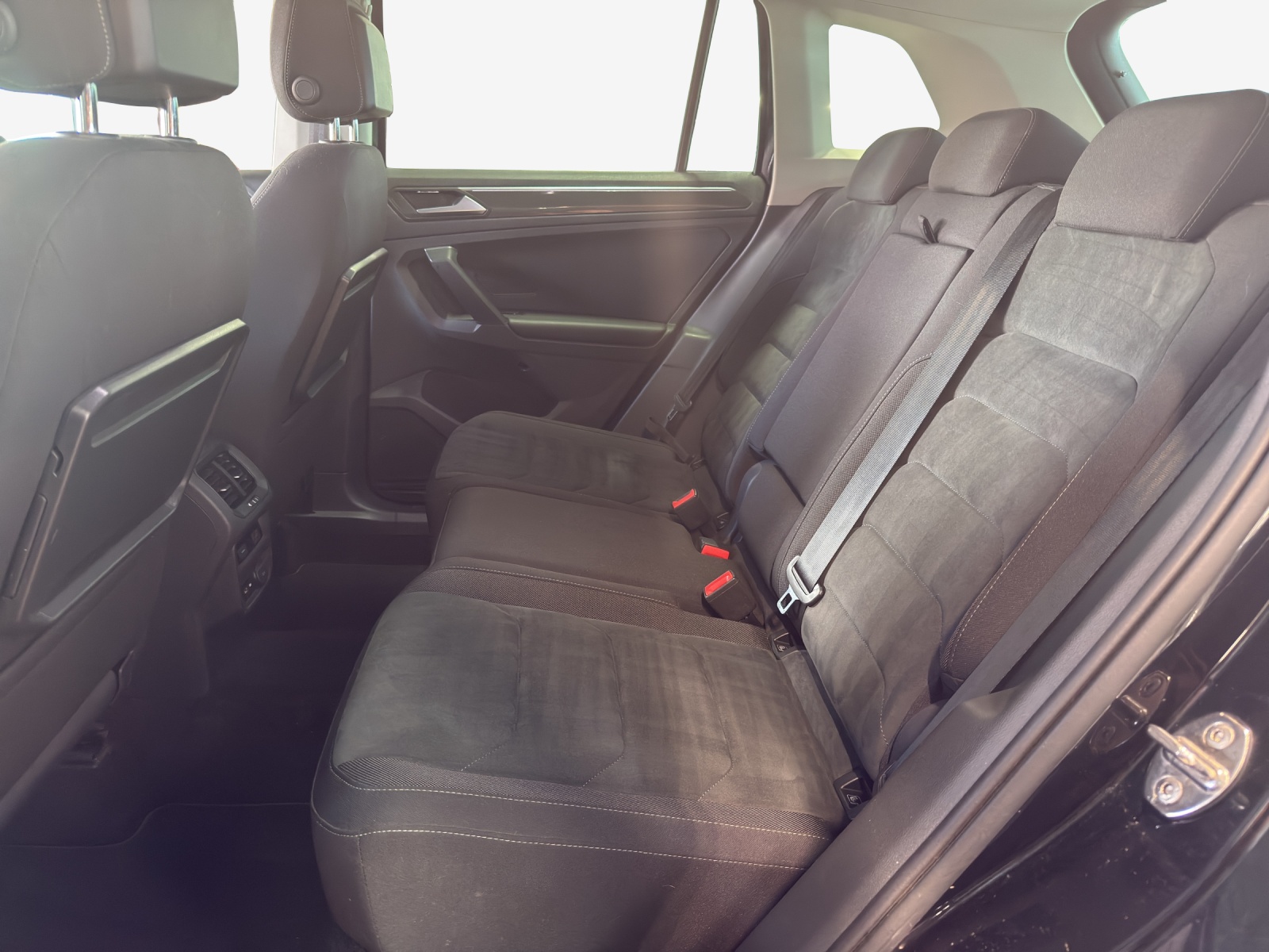 VW Tiguan 2.0TSI Highline 4Motion DSG-image-11