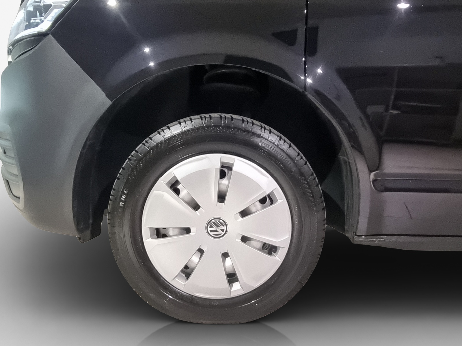 VW T6.1 2.0 TDI 4Motion DSG-image-13