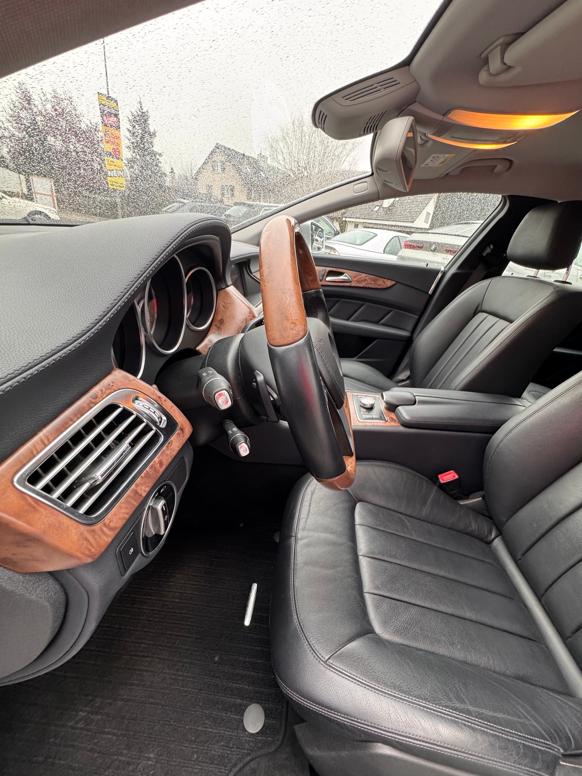MERCEDES-BENZ CLS Shooting Brake 350 CDI 4Matic 7G-Tronic-image-13
