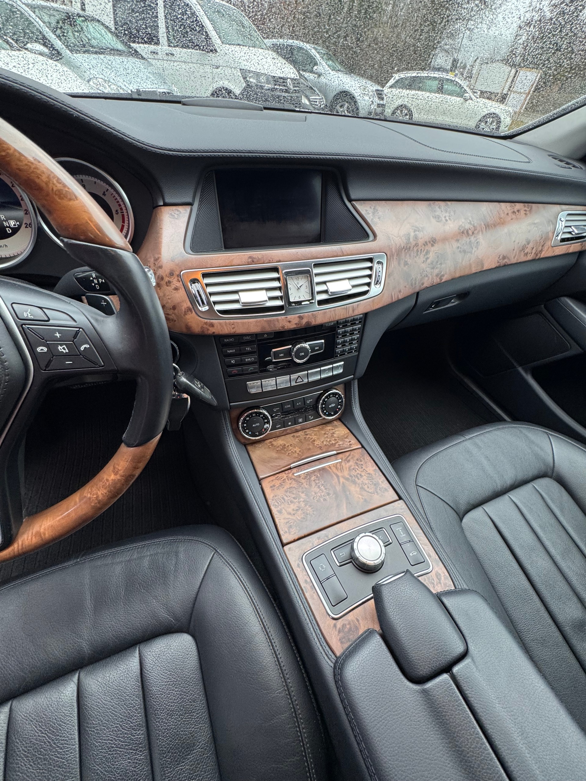 MERCEDES-BENZ CLS Shooting Brake 350 CDI 4Matic 7G-Tronic-image-14