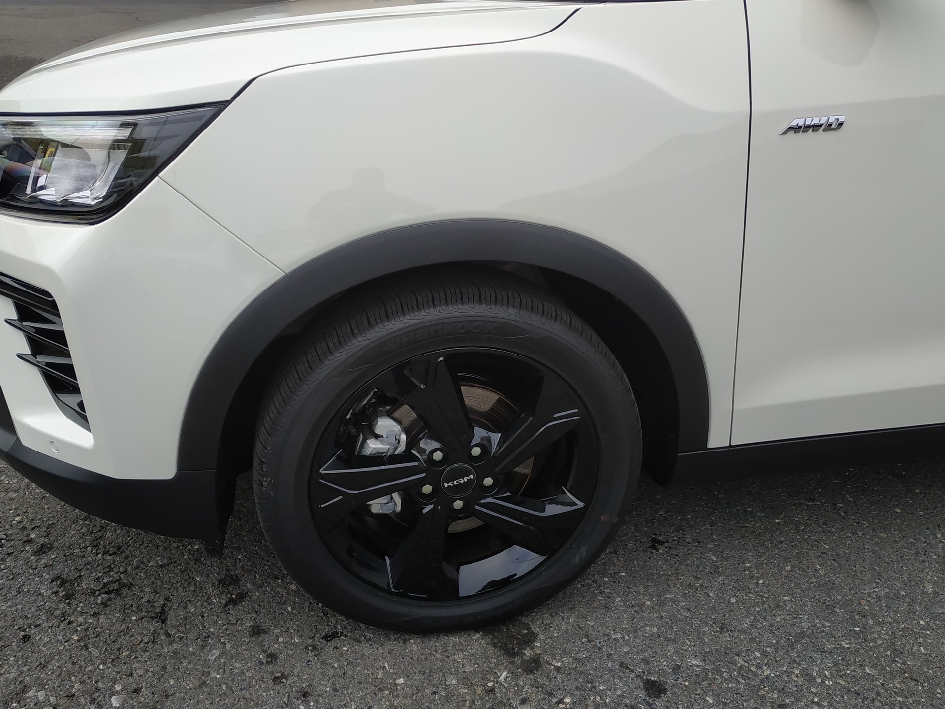 KGM-SsangYong Tivoli 1.5 T GDI Platinum 4WD Automat Bicolor-image-9