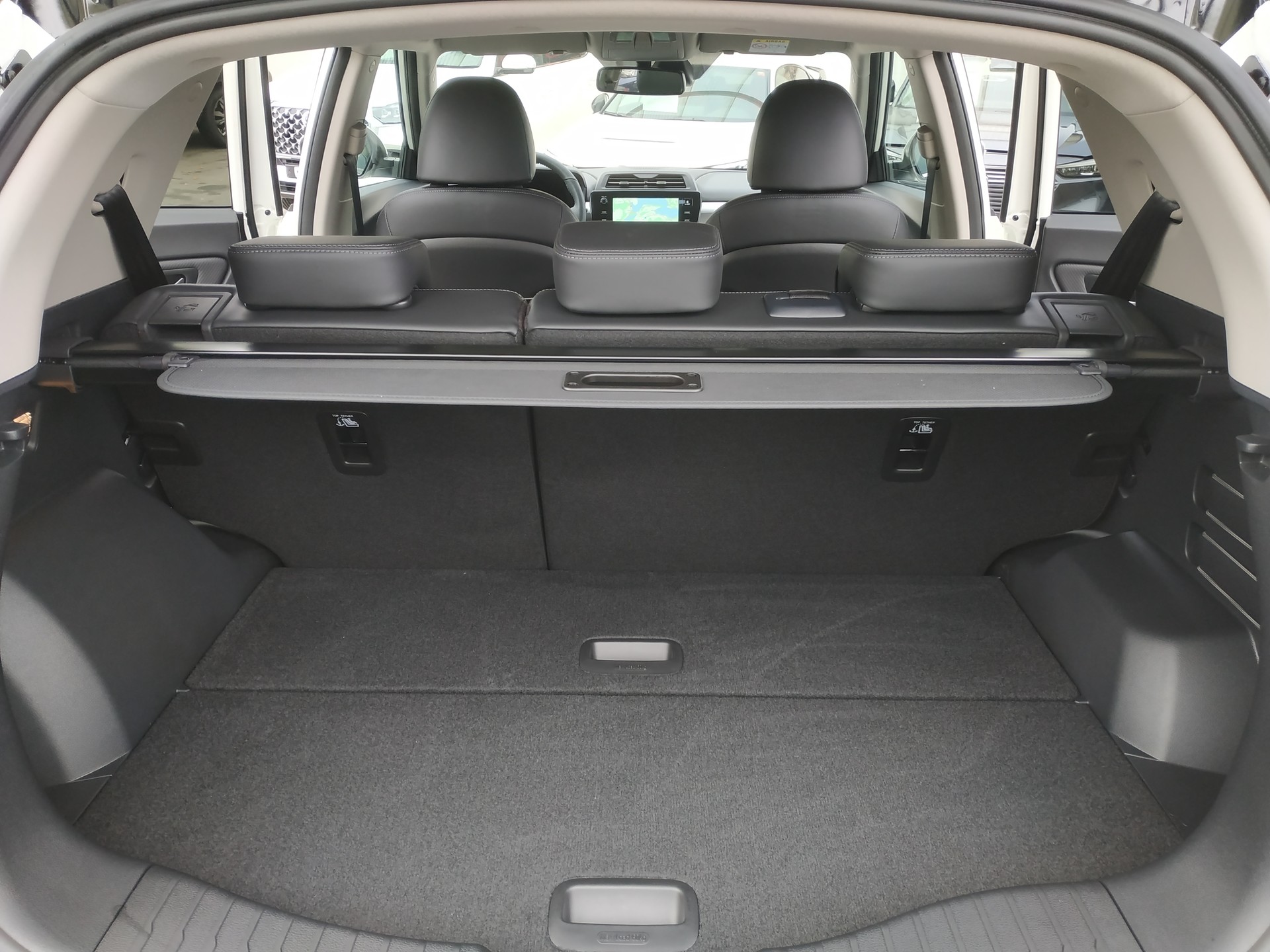 KGM-SsangYong Tivoli 1.5 T GDI Platinum 4WD Automat Bicolor-image-22