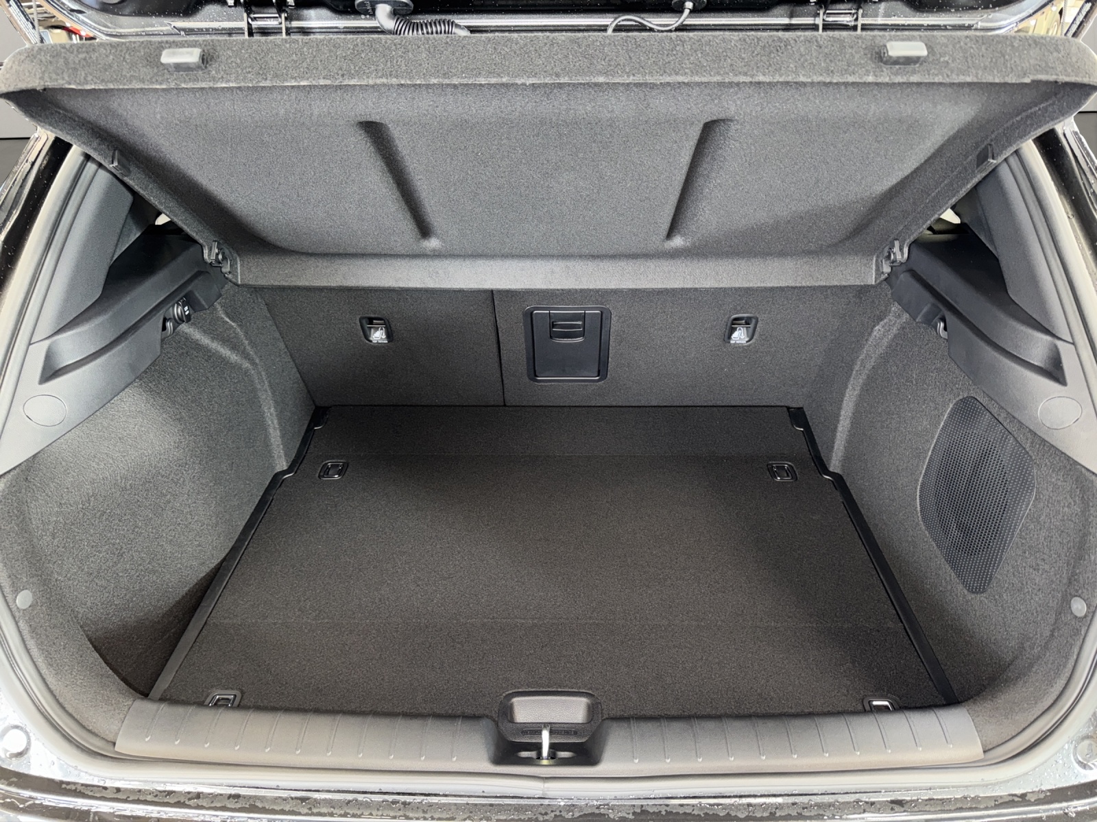 KIA K4 1.6 T-GDi GT-Line-image-14