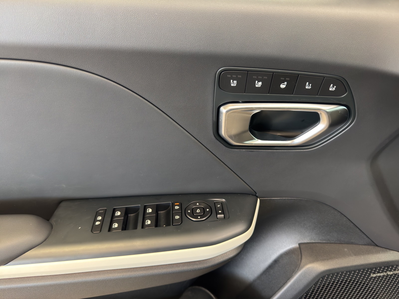 KIA K4 1.6 T-GDi GT-Line-image-9