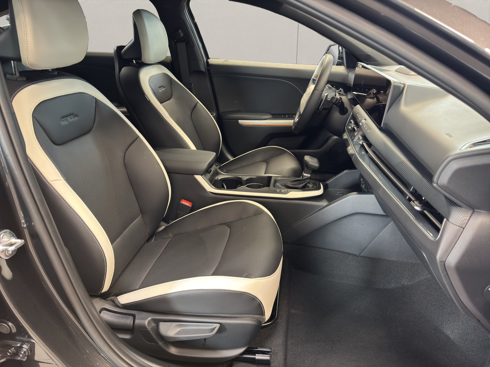 KIA K4 1.6 T-GDi GT-Line-image-10