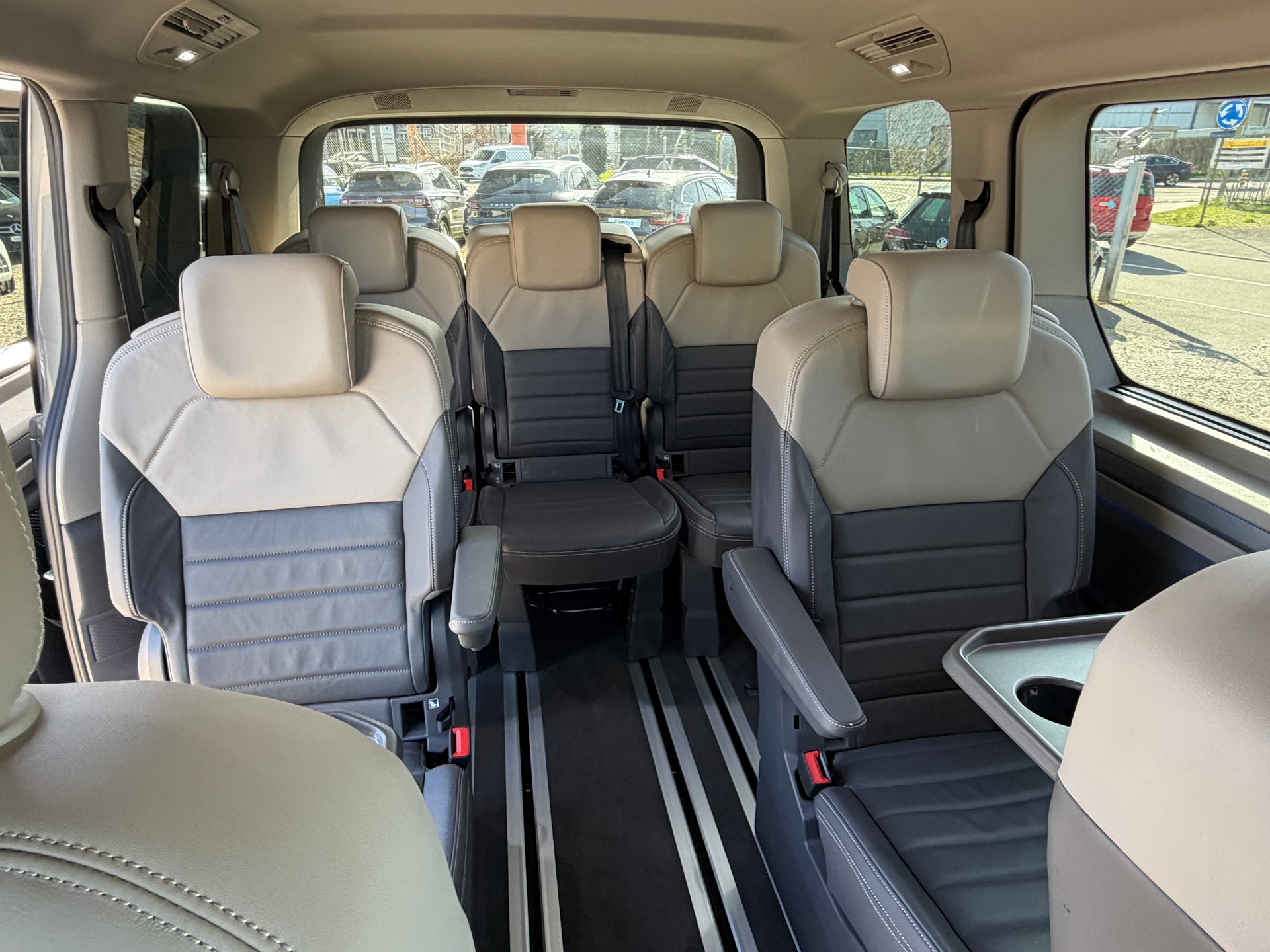 VW Multivan 2.0 TDI Style Liberty DSG-showroom-element-2