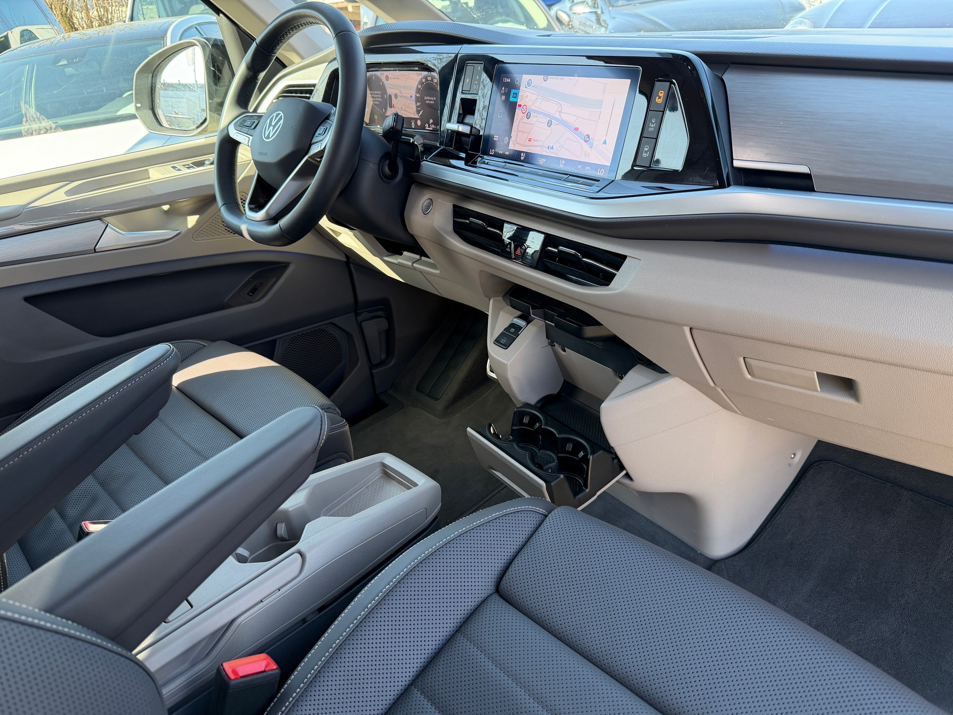 VW Multivan 2.0 TDI Style Liberty DSG-image-15