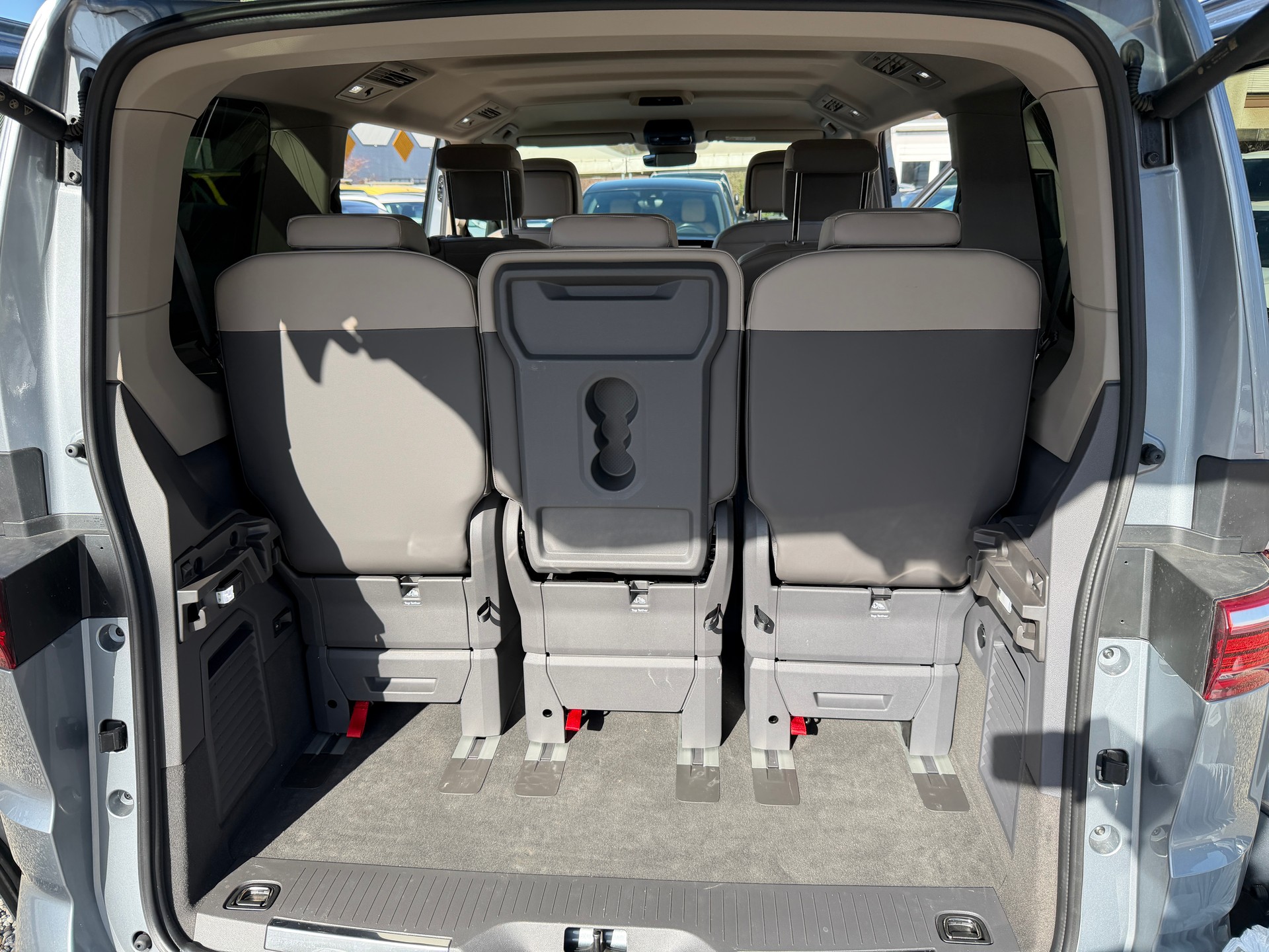 VW Multivan 2.0 TDI Style Liberty DSG-image-17