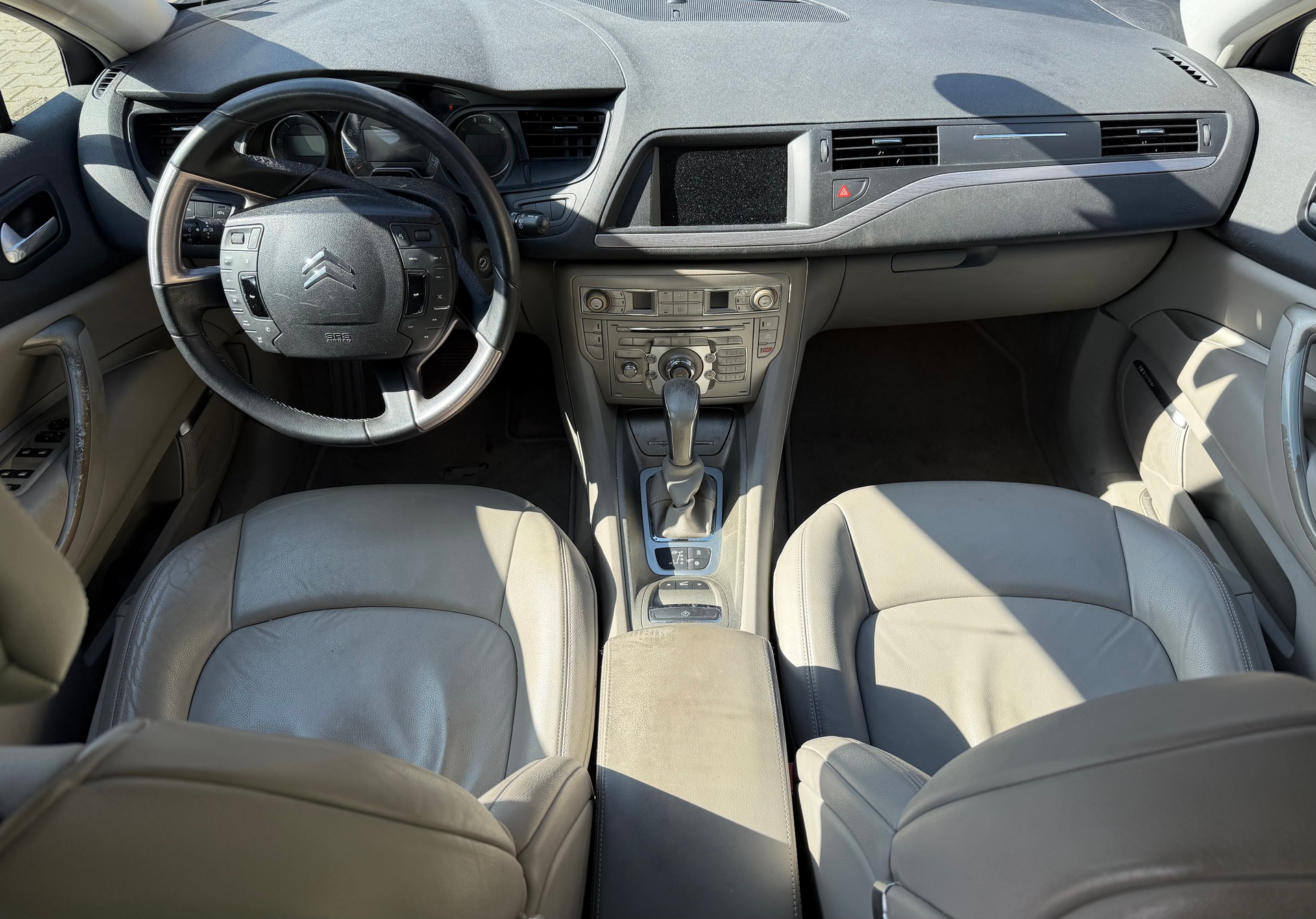CITROEN C5 Tourer 1.6 Turbo Dynamique Automatic-image-7
