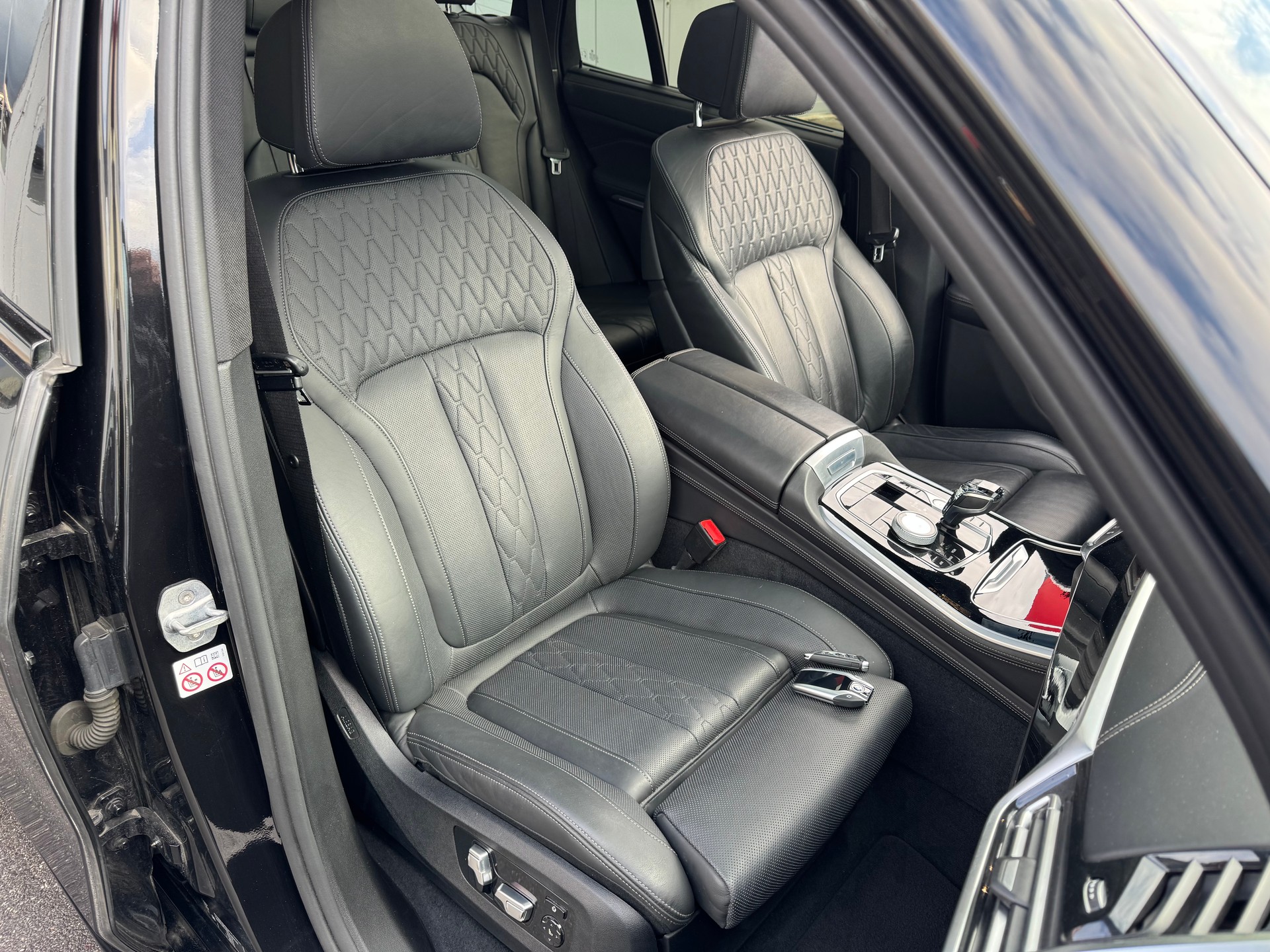 BMW X5 xDrive M50d Steptronic-image-13